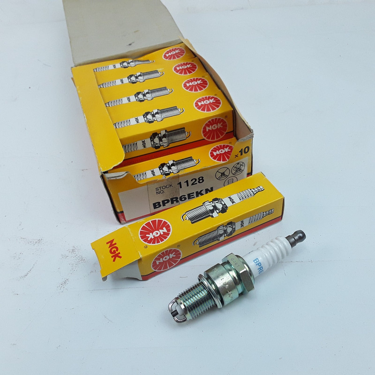 10X Spark Plug Fits Lamborghini Jaguar Beta Cobra Toyota Yamaha Dodge 1946-2016
