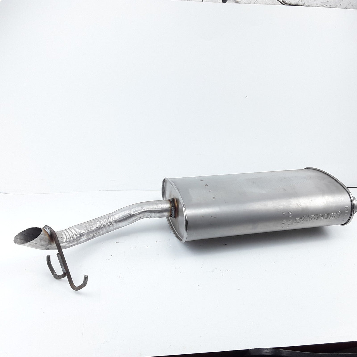 Walker 21304 Direct Fit Exhaust Muffler Assembly Fits Cadillac DeVille (1995)