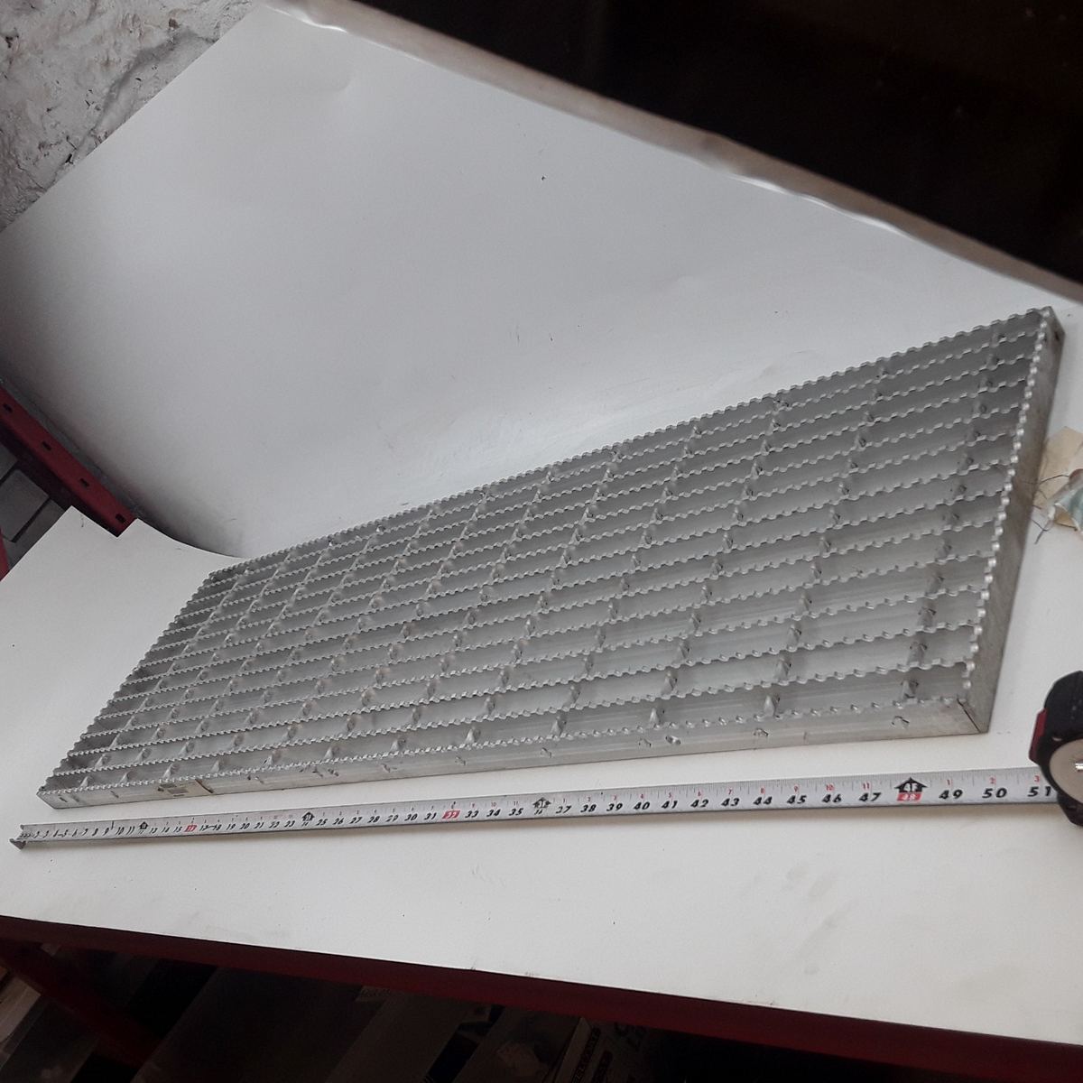 Mack 39QL4157M Tread Deck Plate Assembly Fits Mack Commercial Trucks