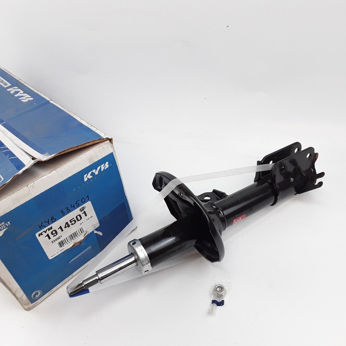 Front Left Suspension Strut Fits Hyundai Santa Fe 2001 2002 2003 2004 2005 2006