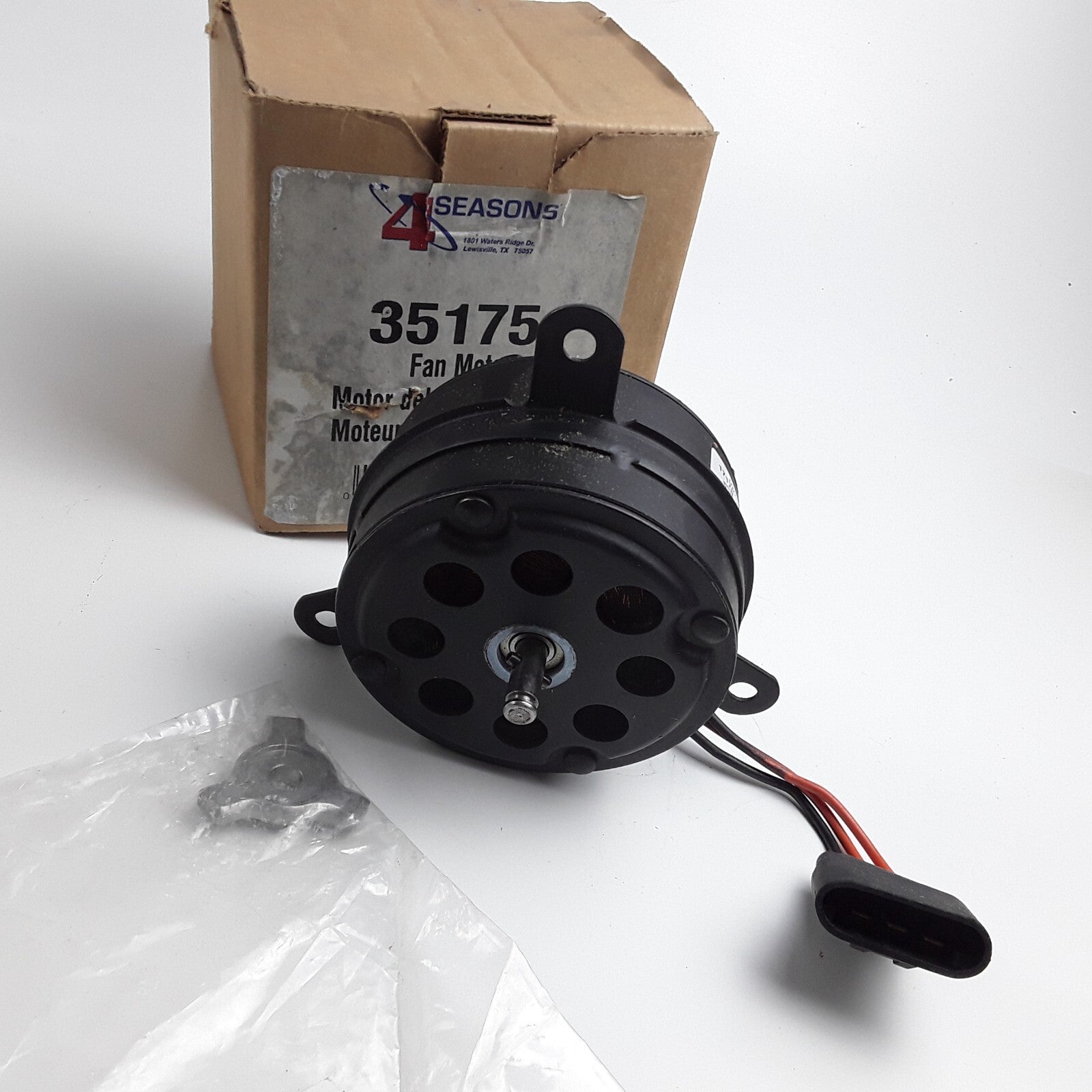 Engine Cooling Fan Motor Fits Ford Escape 2001 2002 2003 2004 Focus 2003-2004