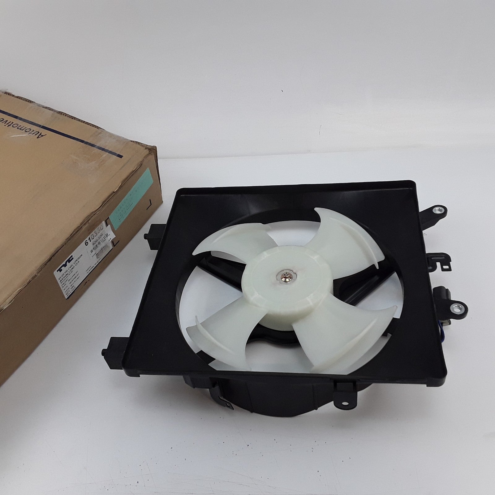 Engine Cooling Fan Blade A/C Condenser Fan Assembly Fits 2001-2005 Civic 1.7L-L4