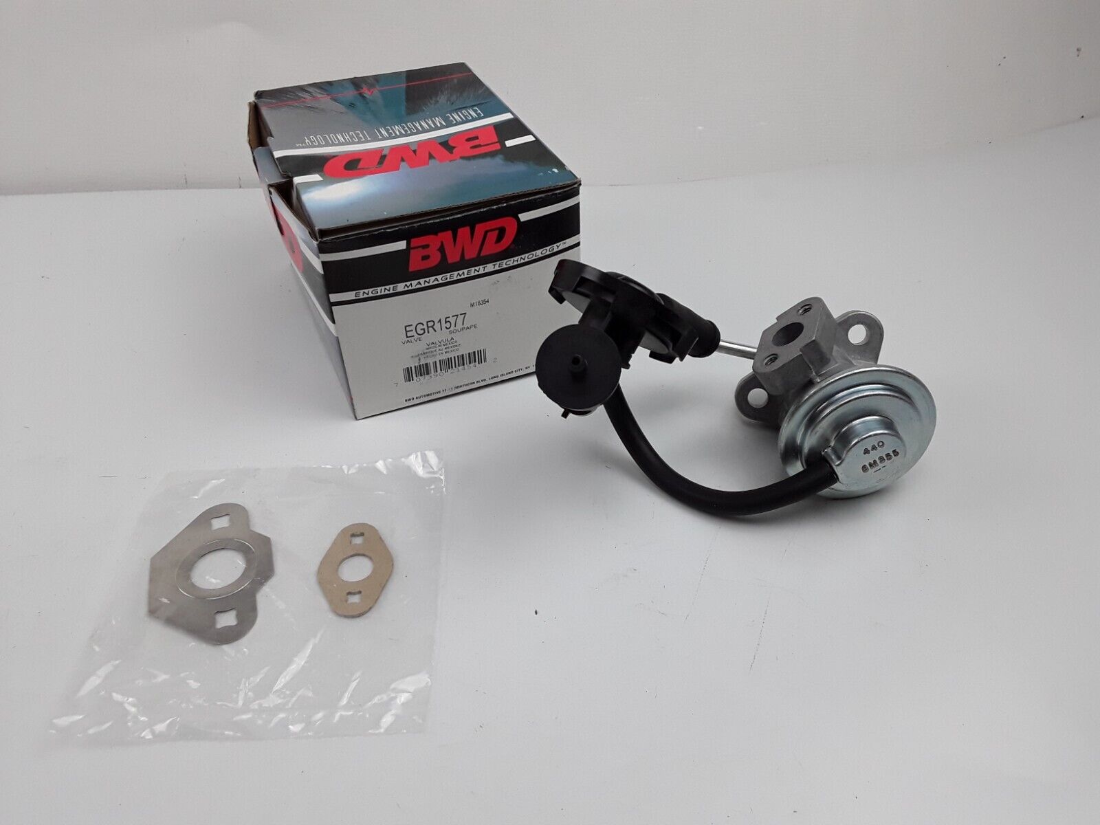 EGR Valve for Chrysler Grand Voyager Dodge Caravan Town & Country 2001 2002 3.3L - HotCarParts