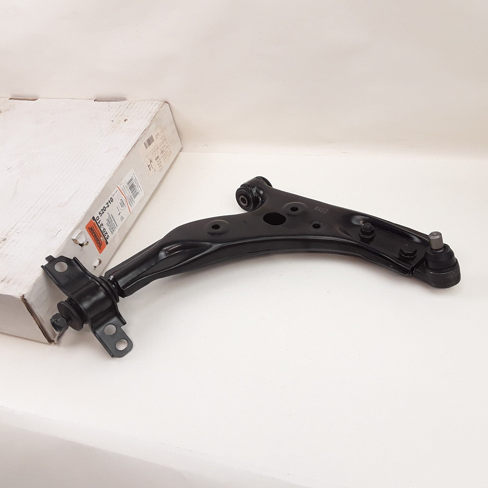 Front Right Lower Suspension Control Arm For Mercury Tracer Ford Escort  1991-96