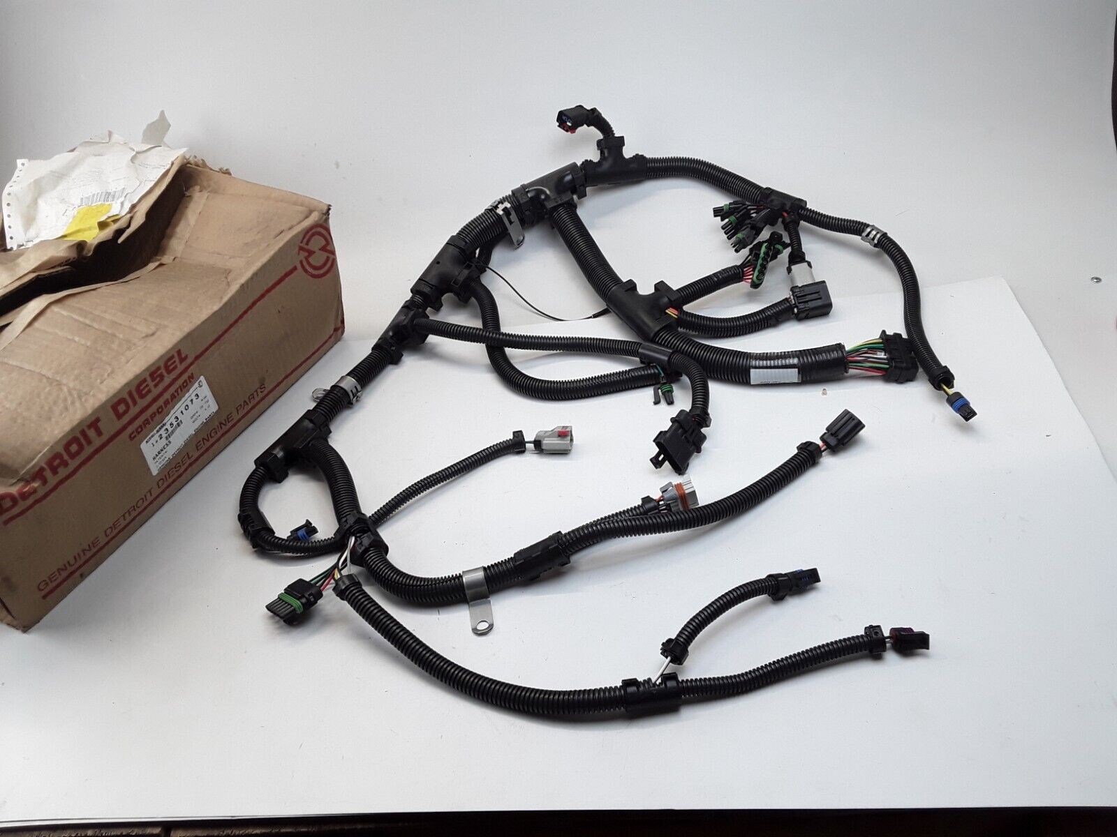 Genuine Detroit Diesel Wire Harness 23531073 Electronic Sensor Harness Assembly - HotCarParts