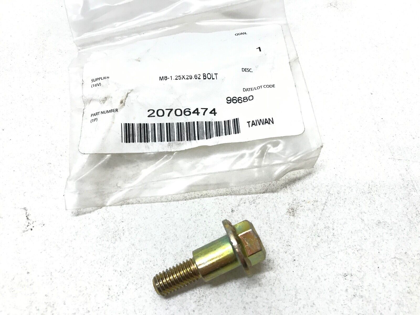 GENUINE MACK Truck 20706474 BOLT Shoulder Screw 421GC289M M8-1.25X29.62 - HotCarParts