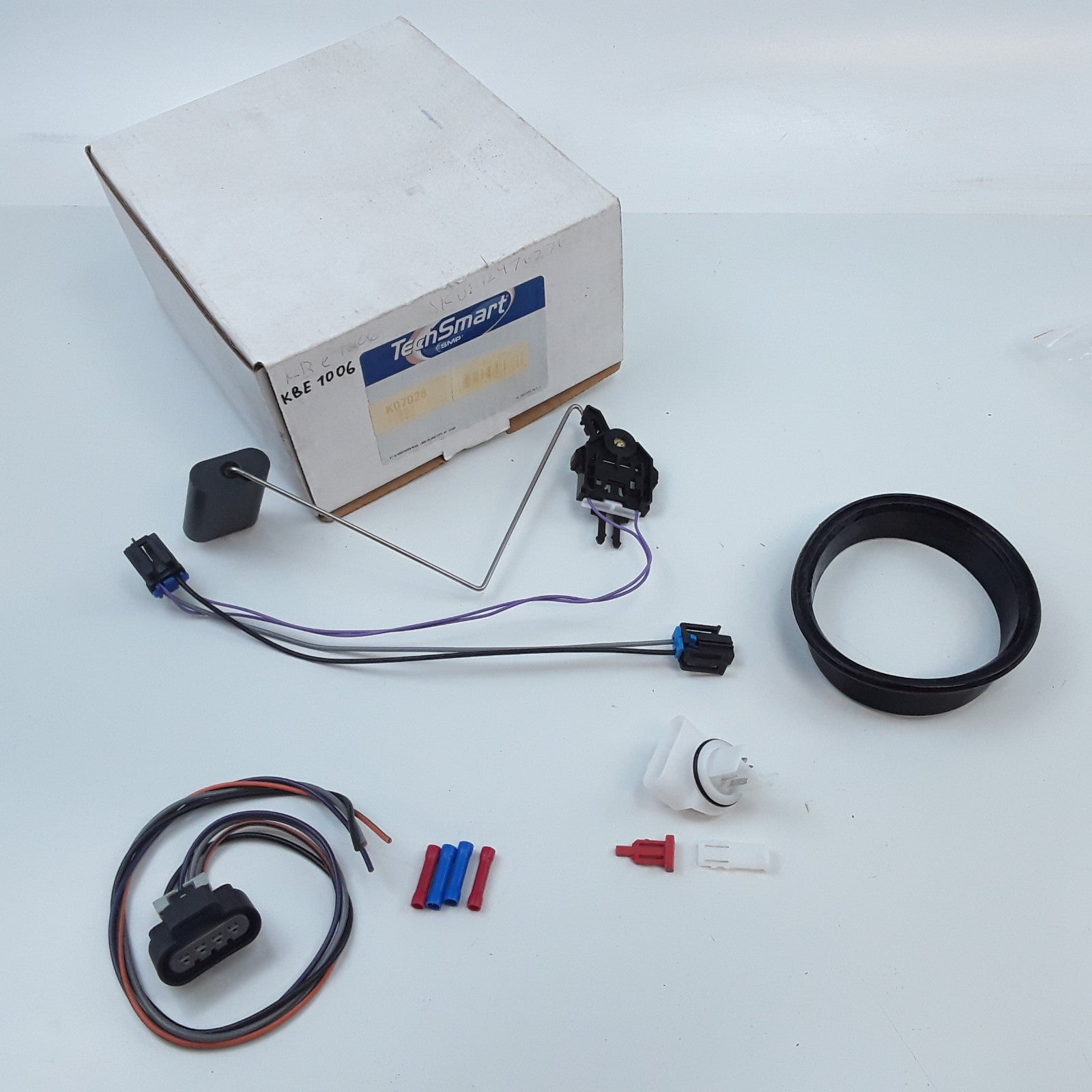 Fuel Level Sensor For GMC Sierra 1500 2500 Chevrolet Silverado 1500 3500 1999-04