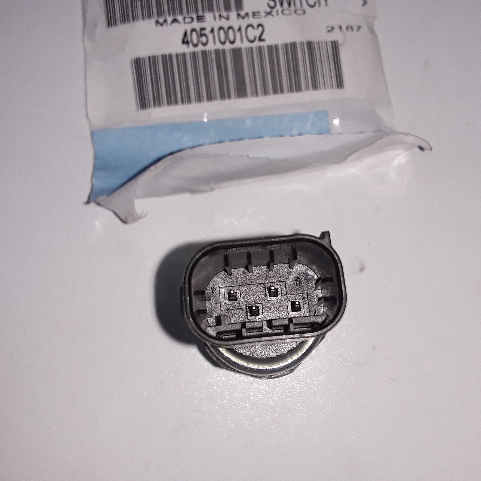Pressure Sensor Fits International CV515 RH613 7600 3300 HV613 3100 (2016-2022)
