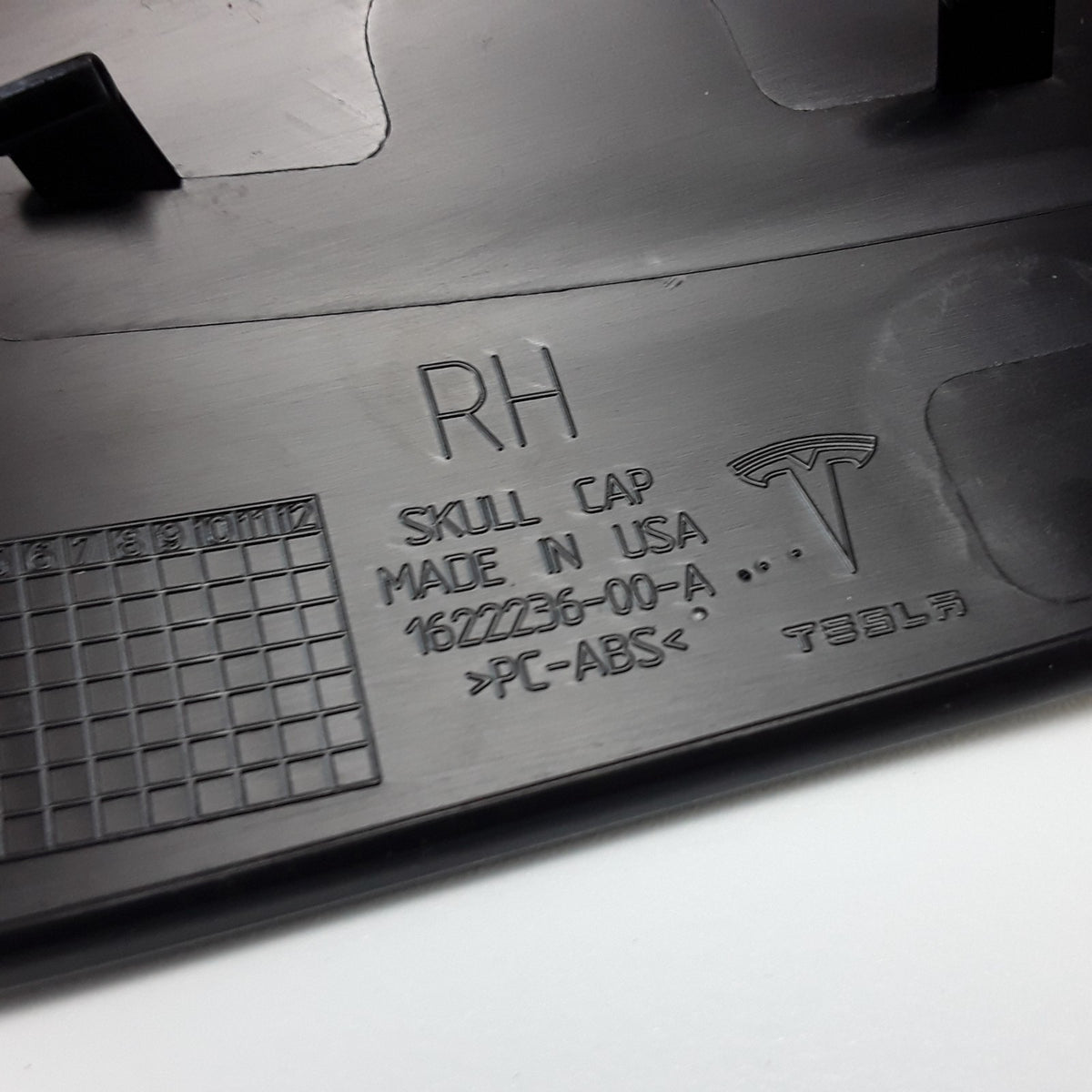 1622236-00-A Right Mirror Skull Cap Unpainted For Tesla Model S 2021-2025 OEM