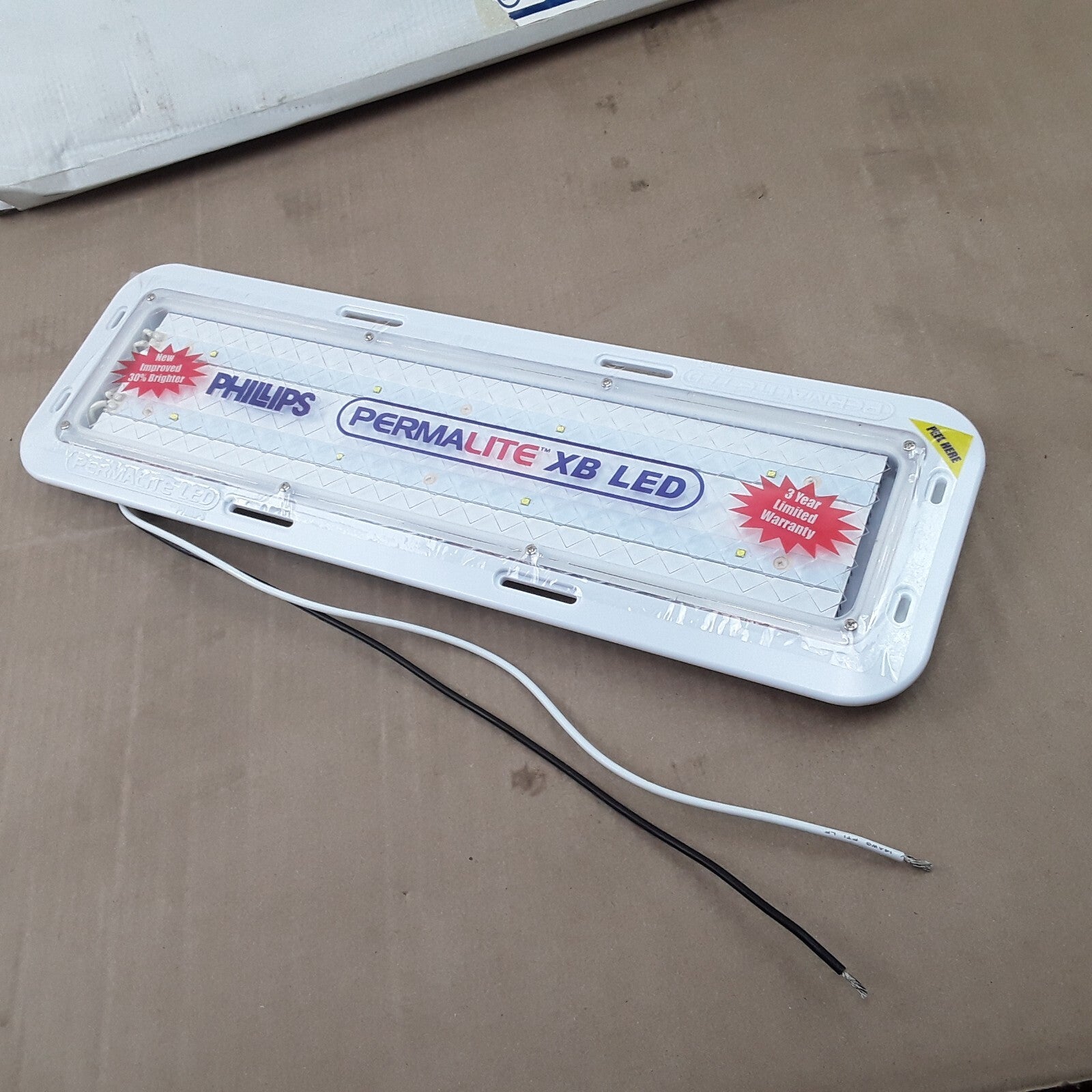 NEW Phillips 51-22111 Permalite  XB LED Cutting Edge Technology 7V-16V DC