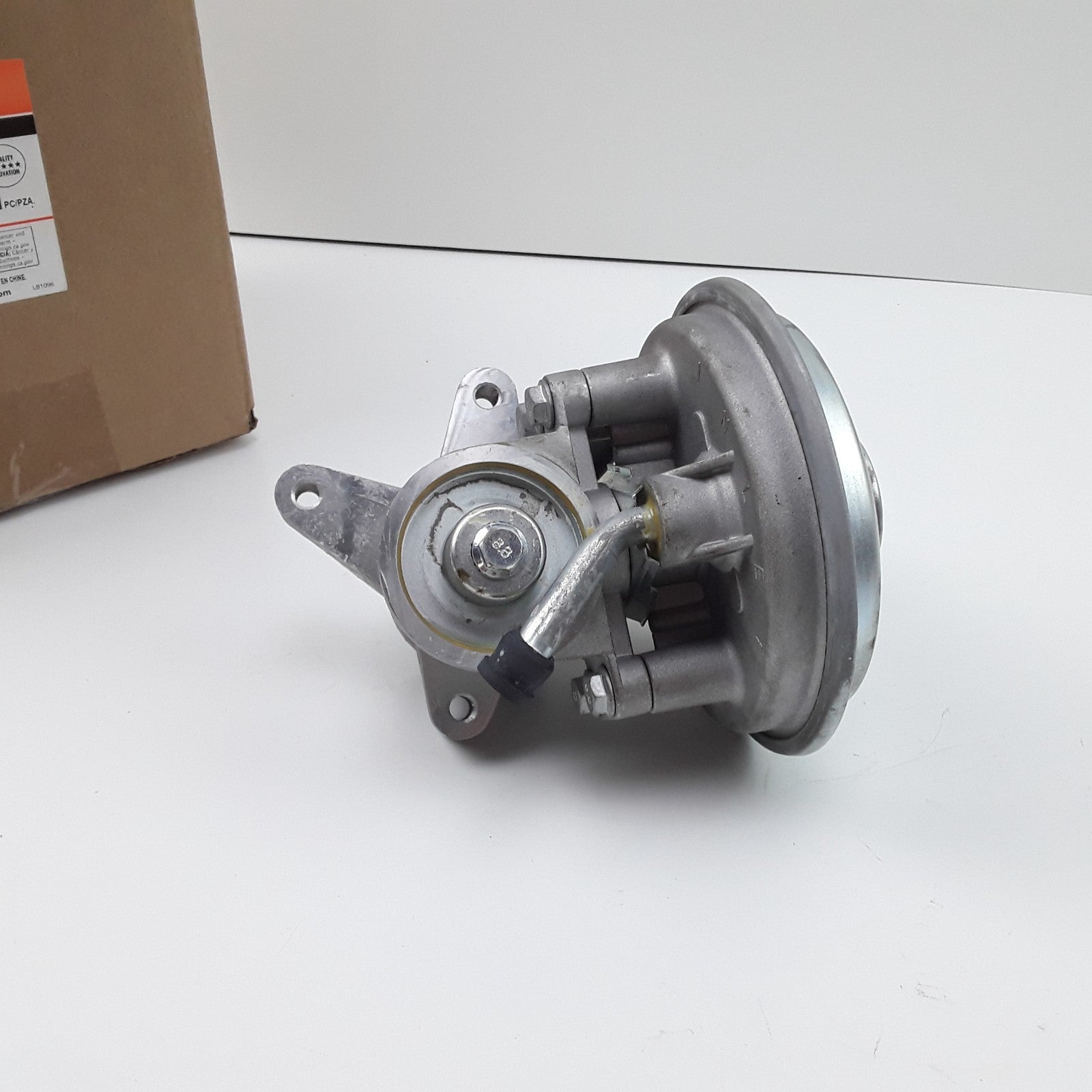 Dorman 904-803 Vacuum Pump Fits Chevrolet C3500 C1500 GMC C2500 C1500 1988-1994