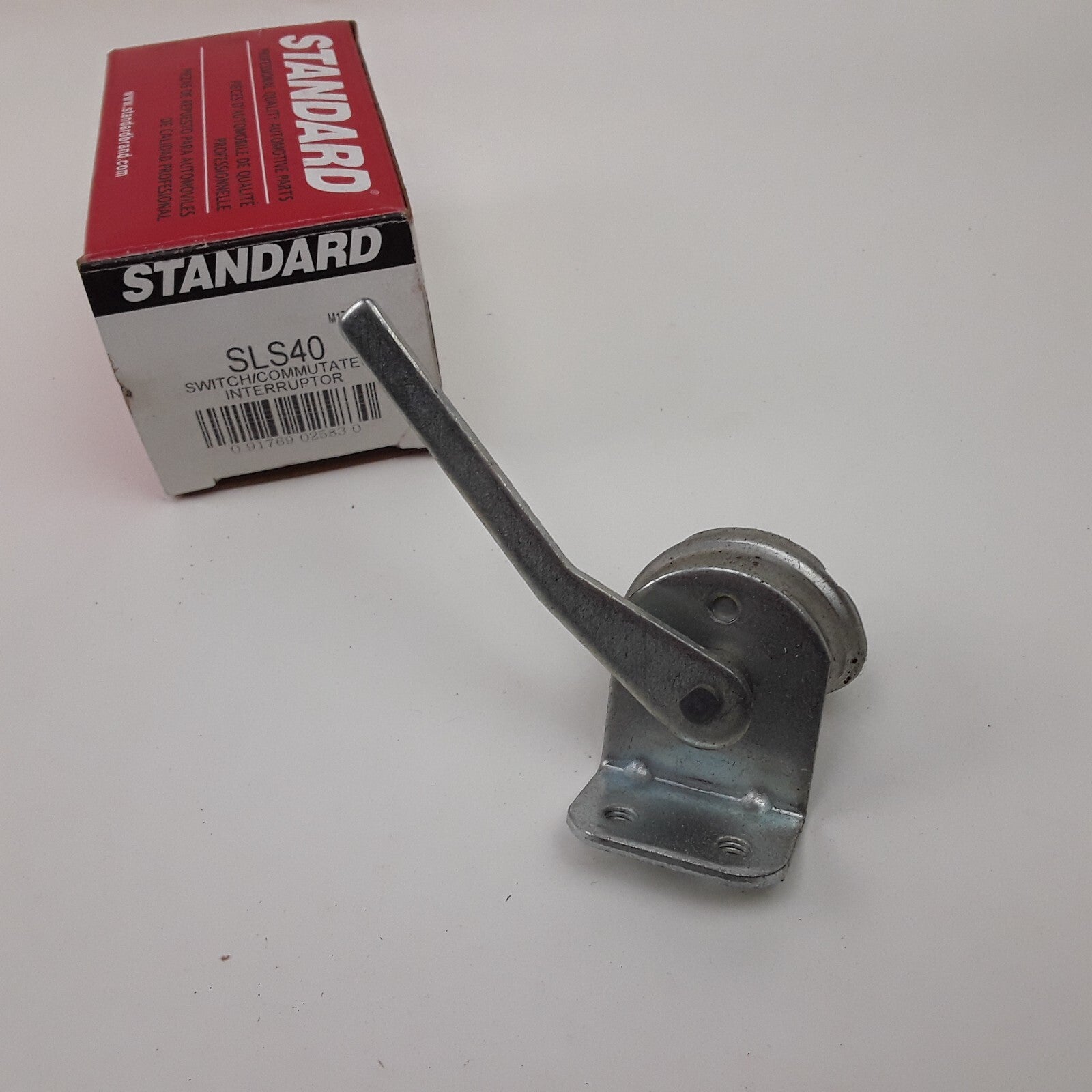 Standard SLS-40 Stoplight Switch For Oldsmobile Chevrolet Cadillac GMC 1941-1959