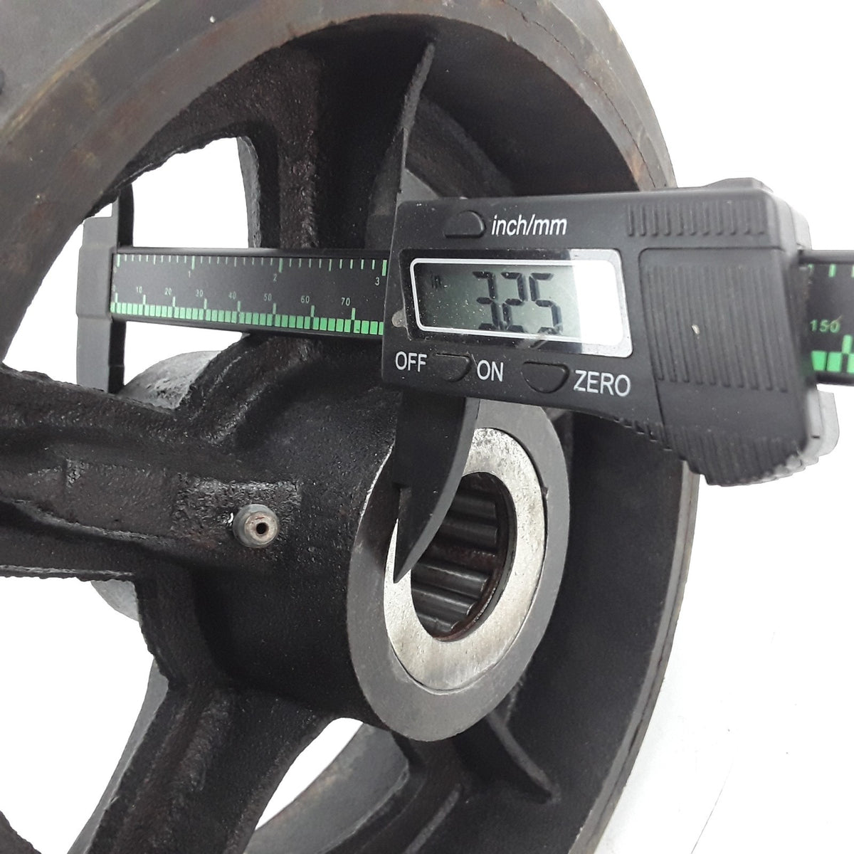 10" x 3" Heavy-Duty Rubber Drive Wheel With Splined Hub For Industrial Equipment