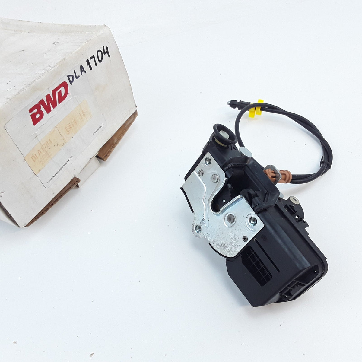 Rear Right Door Lock Actuator Fits Saturn Aura Chevrolet Malibu (2008 2009-2012)