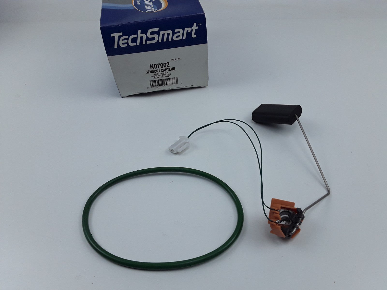 TechSmart K07002 Fuel Level Sensor & Gasket Fits Isuzu GMC Chevrolet (2005-2006)