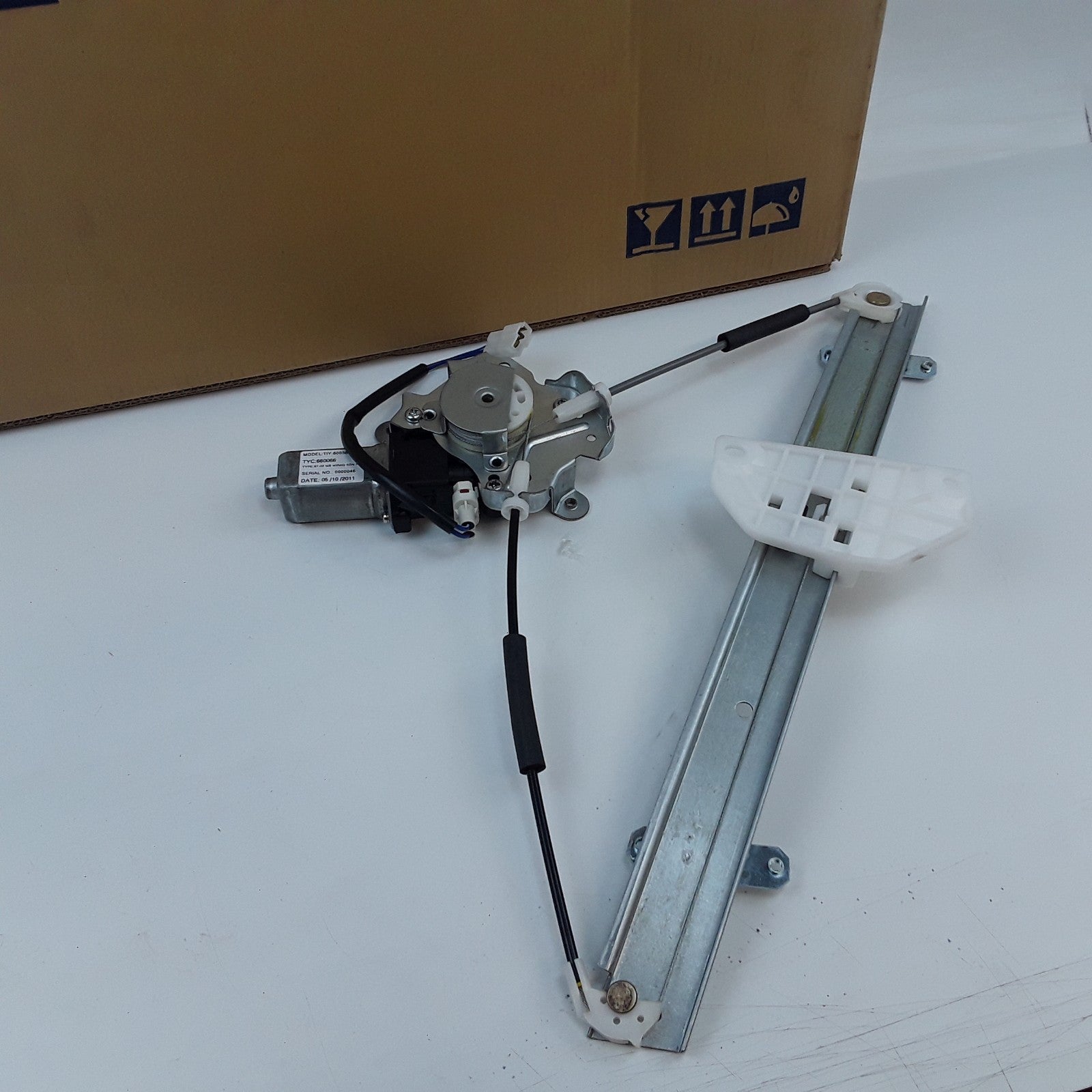 Front Left Power Window Regulator/Motor Fits Mitsubishi Mirage 1997-2000 2001