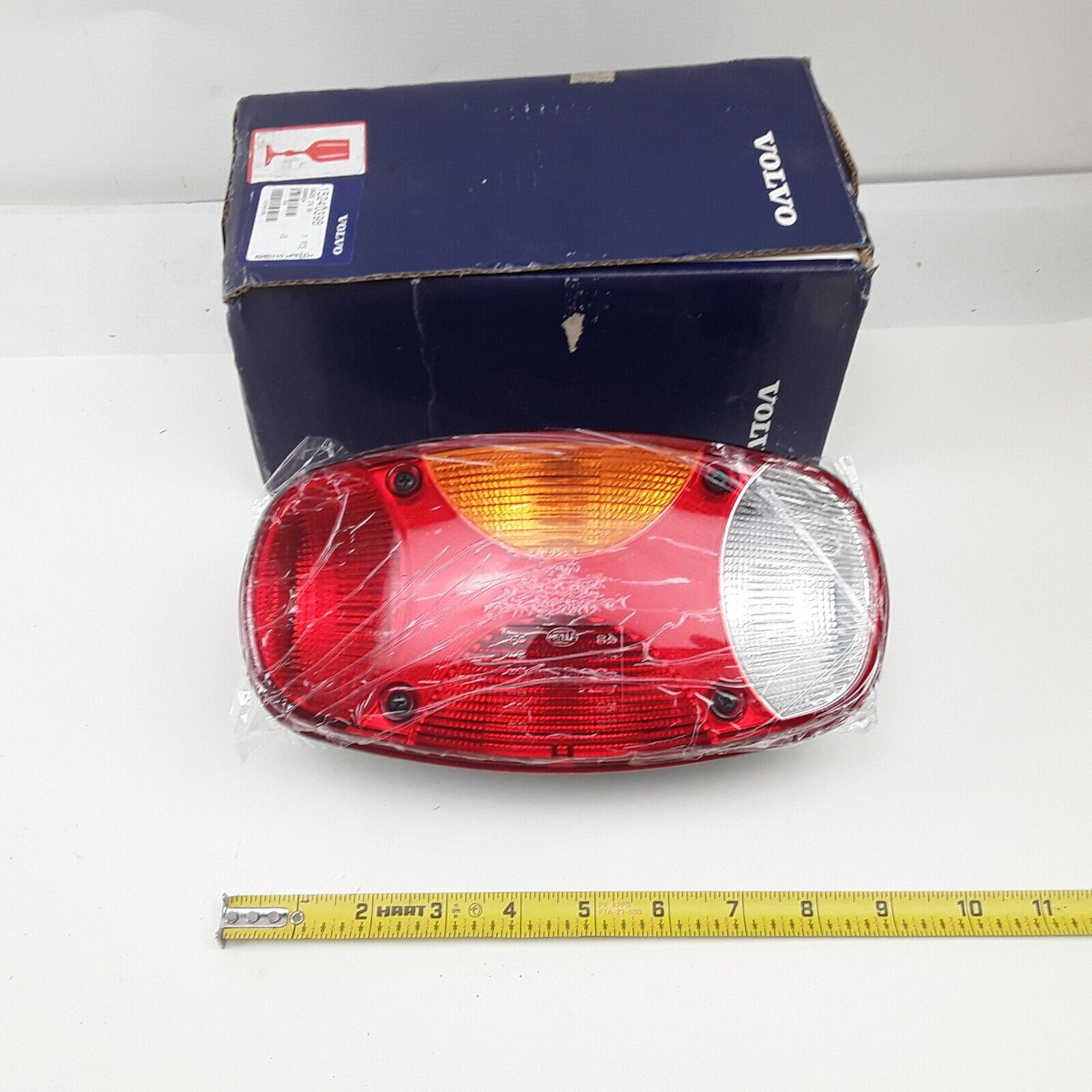 Volvo 15240398 Rear Left Tail Light Lamp Hella 2VP343640-042 L20H, L25H, L30G