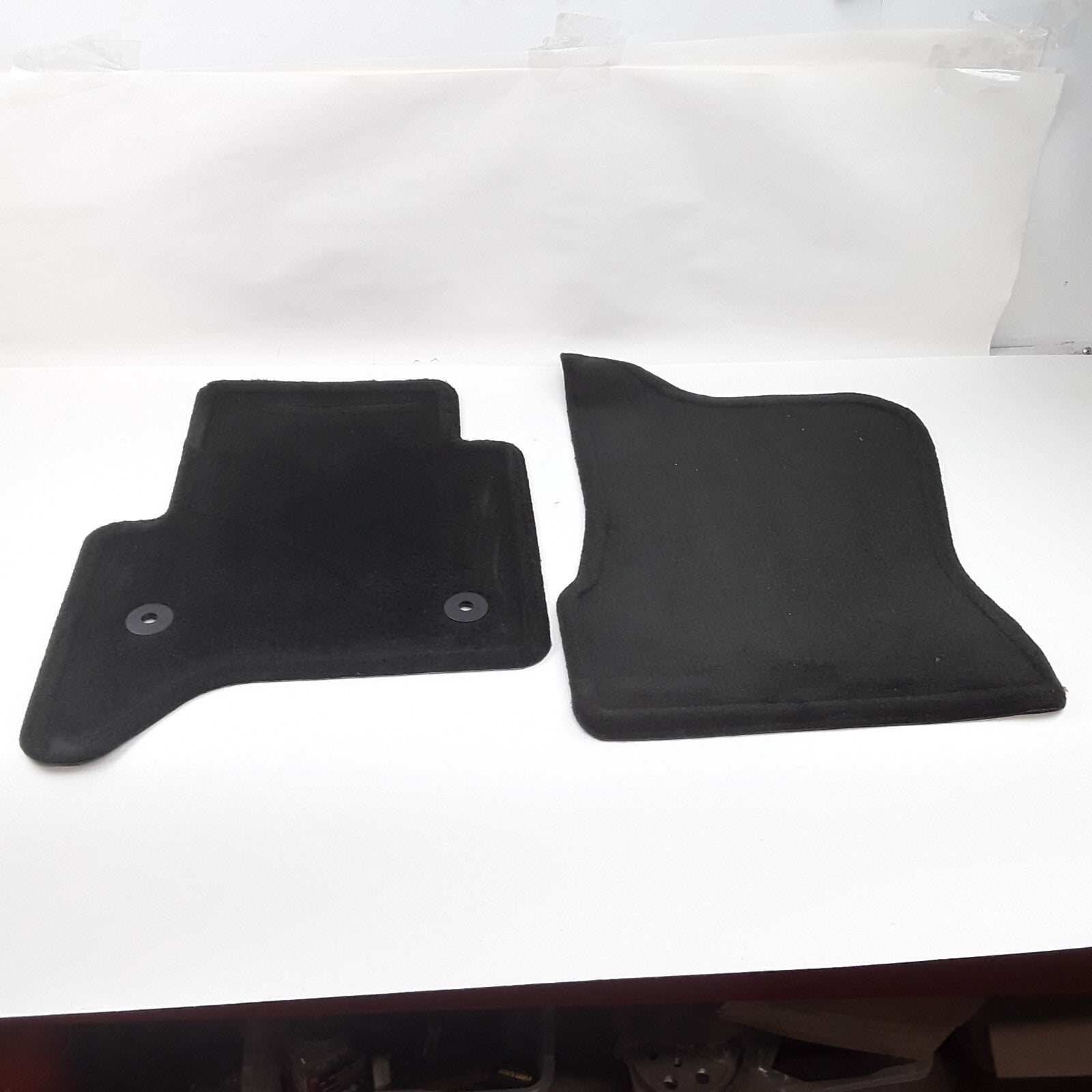 GM Front Carpeted Floor Mats Black Fits GMC Yukon Chevrolet Suburban 2015-2016