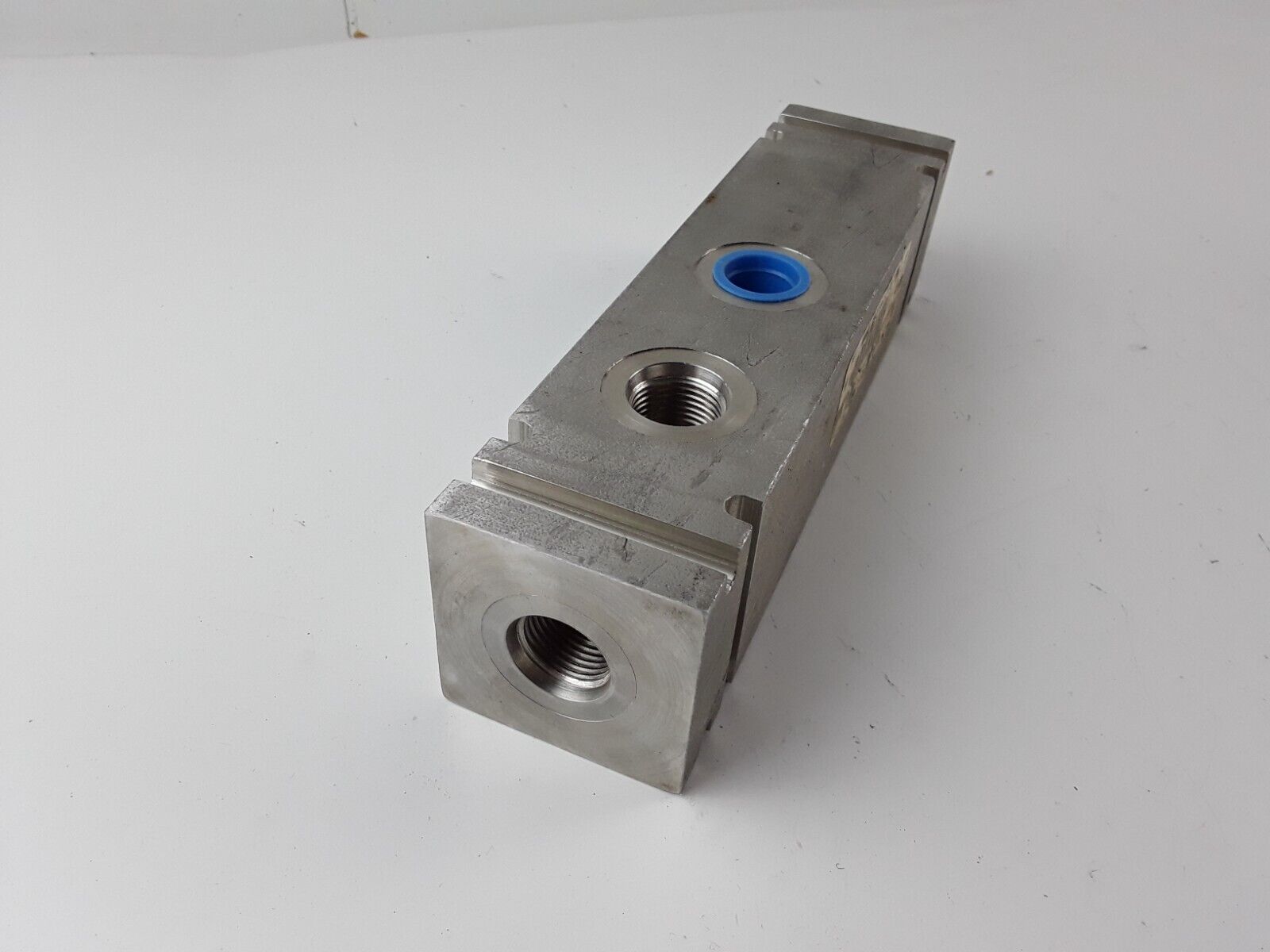 New Flyer Parts 051310 Manifold CNG Fill Connector Valve Hydraulic Block - HotCarParts