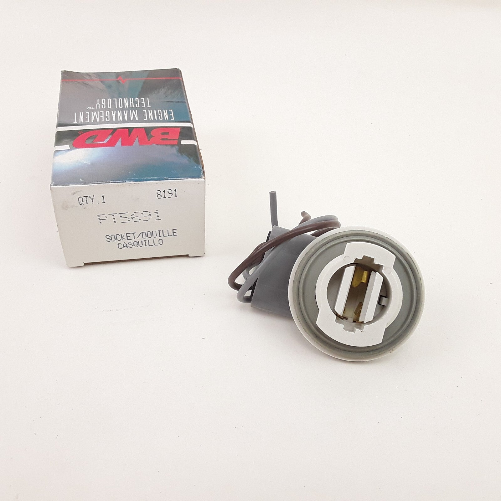 Multi Function Socket Fits Chrysler Intrepid 1995-1997 Plymouth Breeze 1996