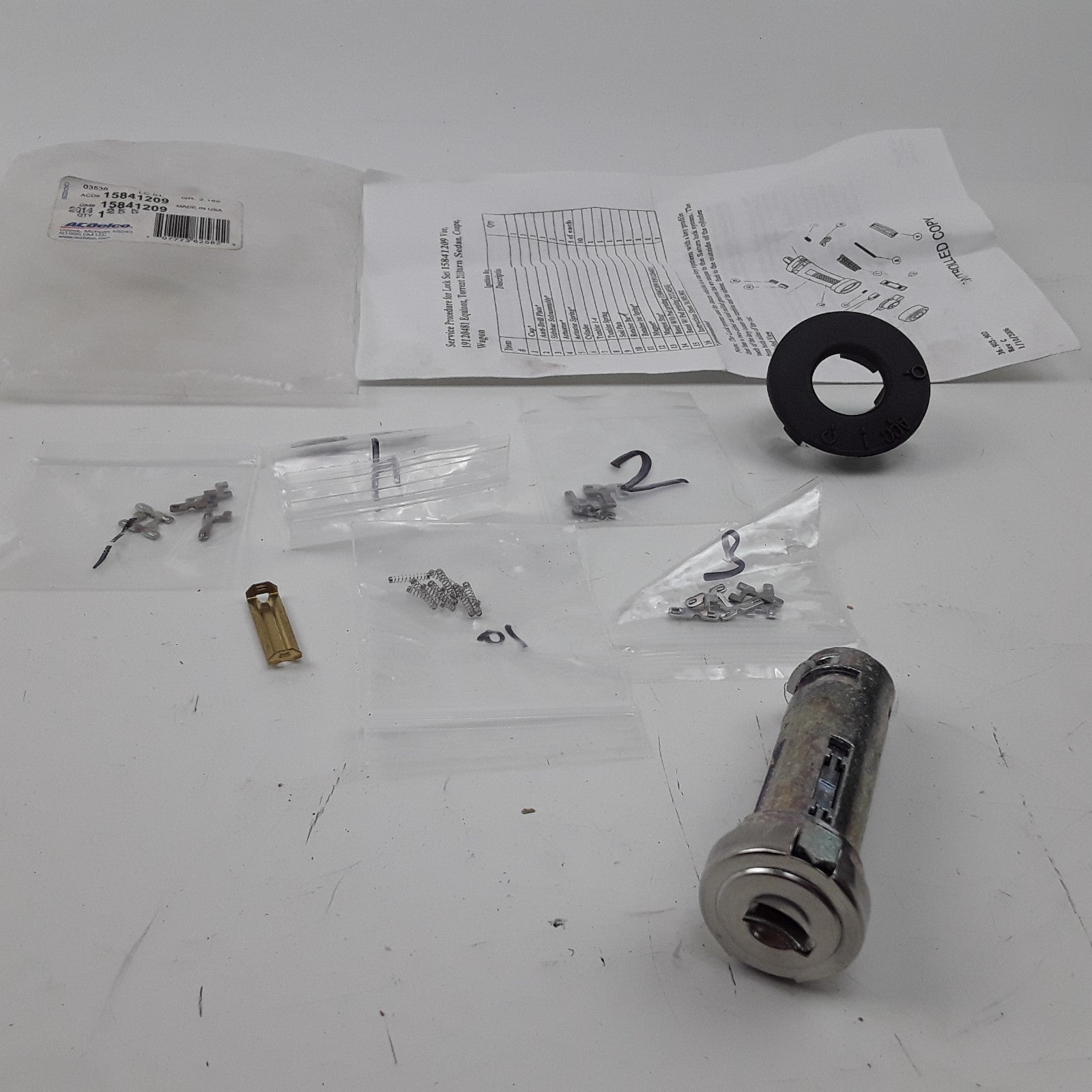 Ignition Lock Cylinder Fits Chevrolet Equinox 2005-2006 Pontiac Torrent 2006
