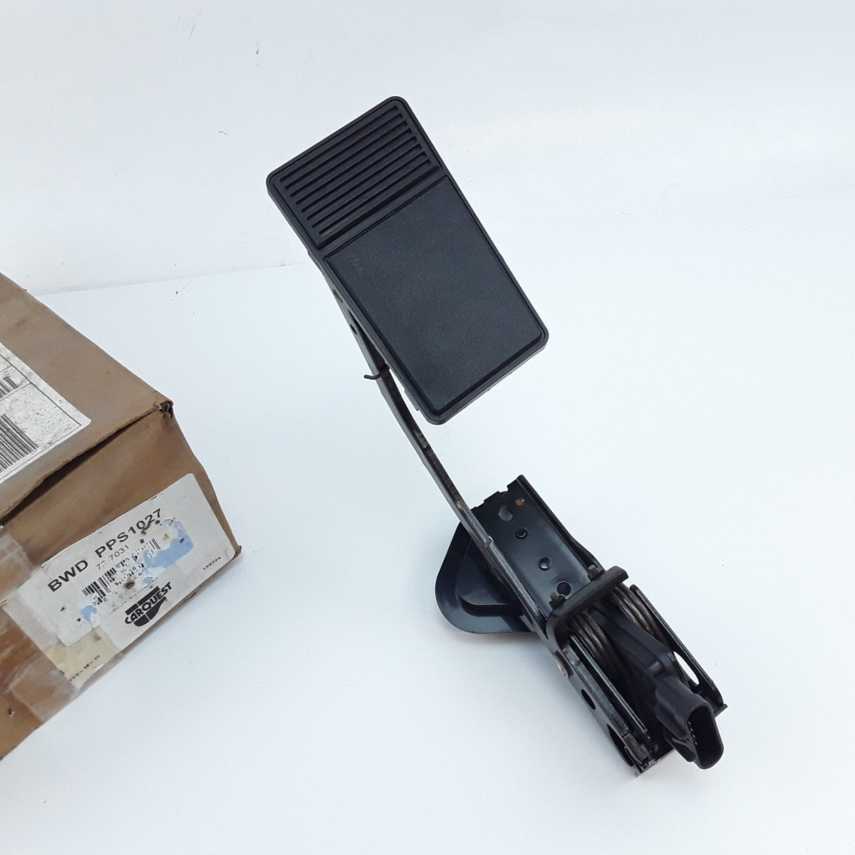 Accelerator Pedal Sensor Fits Buick Allure LaCrosse Chevrolet Impala (2005-2008)