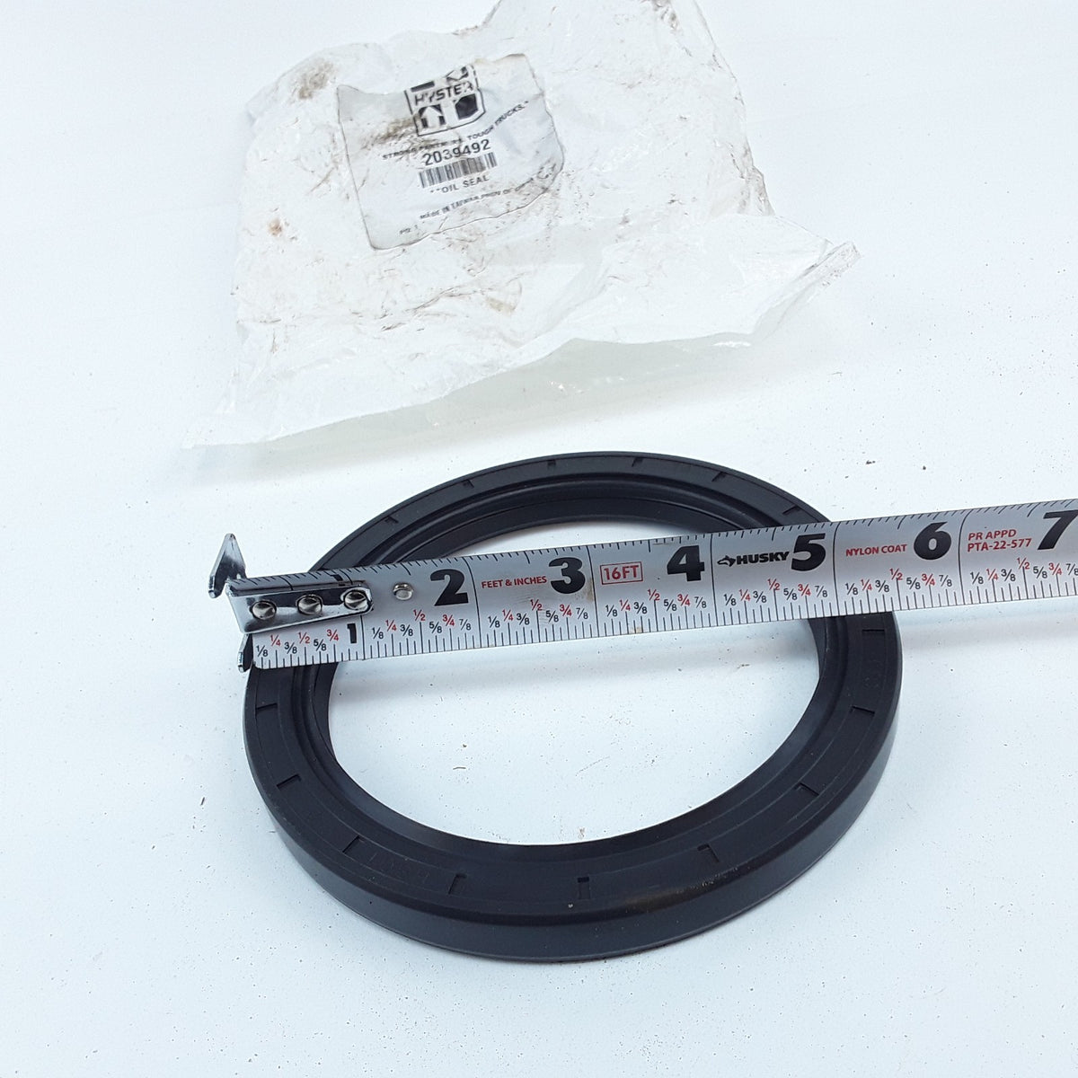 Oil Seal Fits Hyster S80FT H4.5FT6 H120FT S100FT S120FTPRS S100FTBCS Forklifts