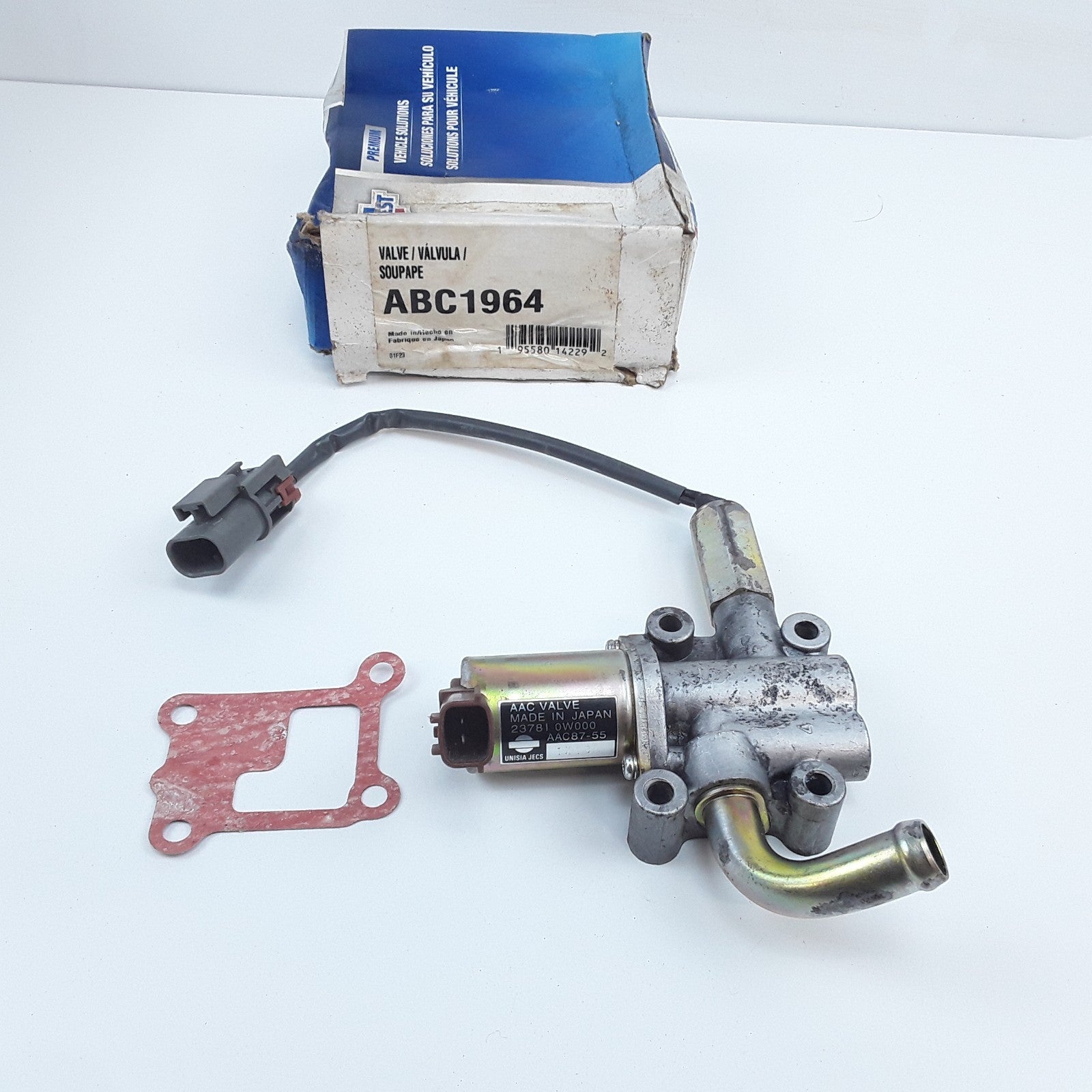 Idle Air Control Valve Fits INFINITI QX4 Nissan Pathfinder (1996 1997 1998 1999)