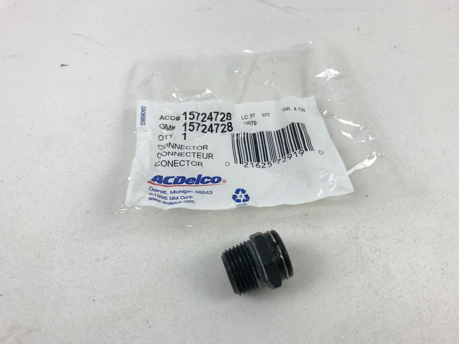 Auto Trans Oil Cooler Line Connector ACDelco 15724728 for Chevrolet, GMC FAST SH - HotCarParts