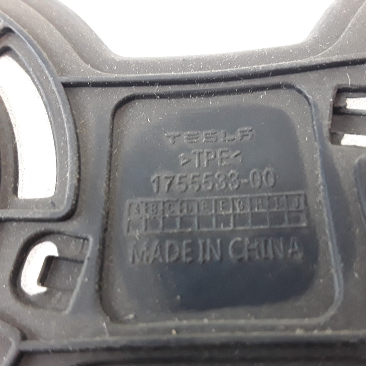 Model 3 & Y 2017-2025 Center Console 2.0 Cup Holder Liner 1755533-00-A OEM