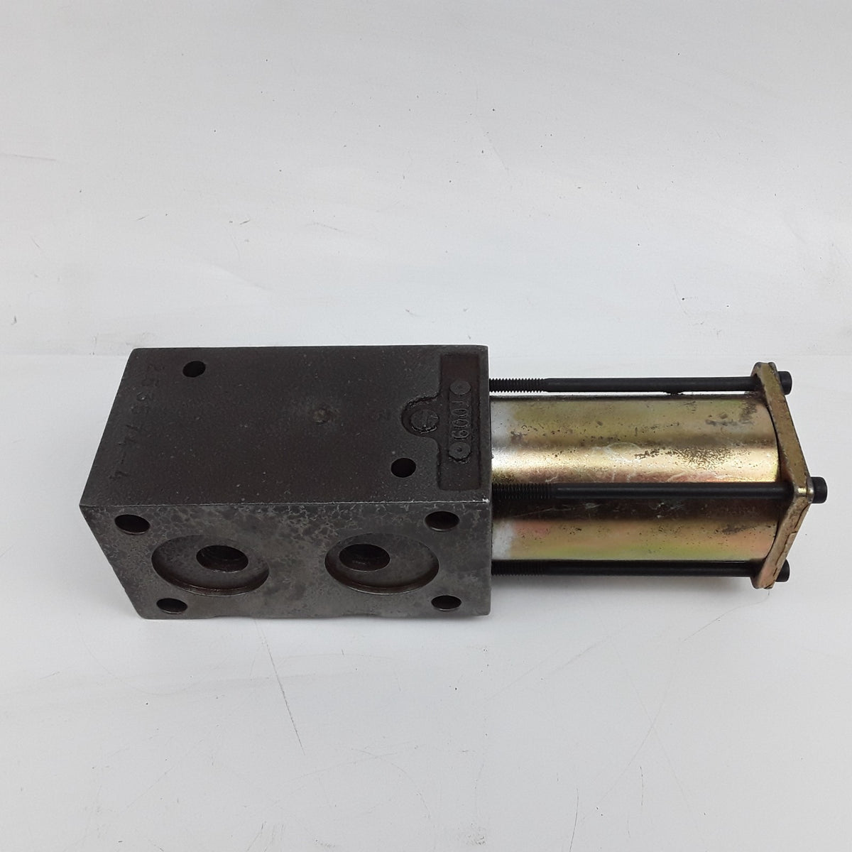 Parker 994450  253574-4 Single Hydraulic Valve Solenoid 12V Fits Forklifts