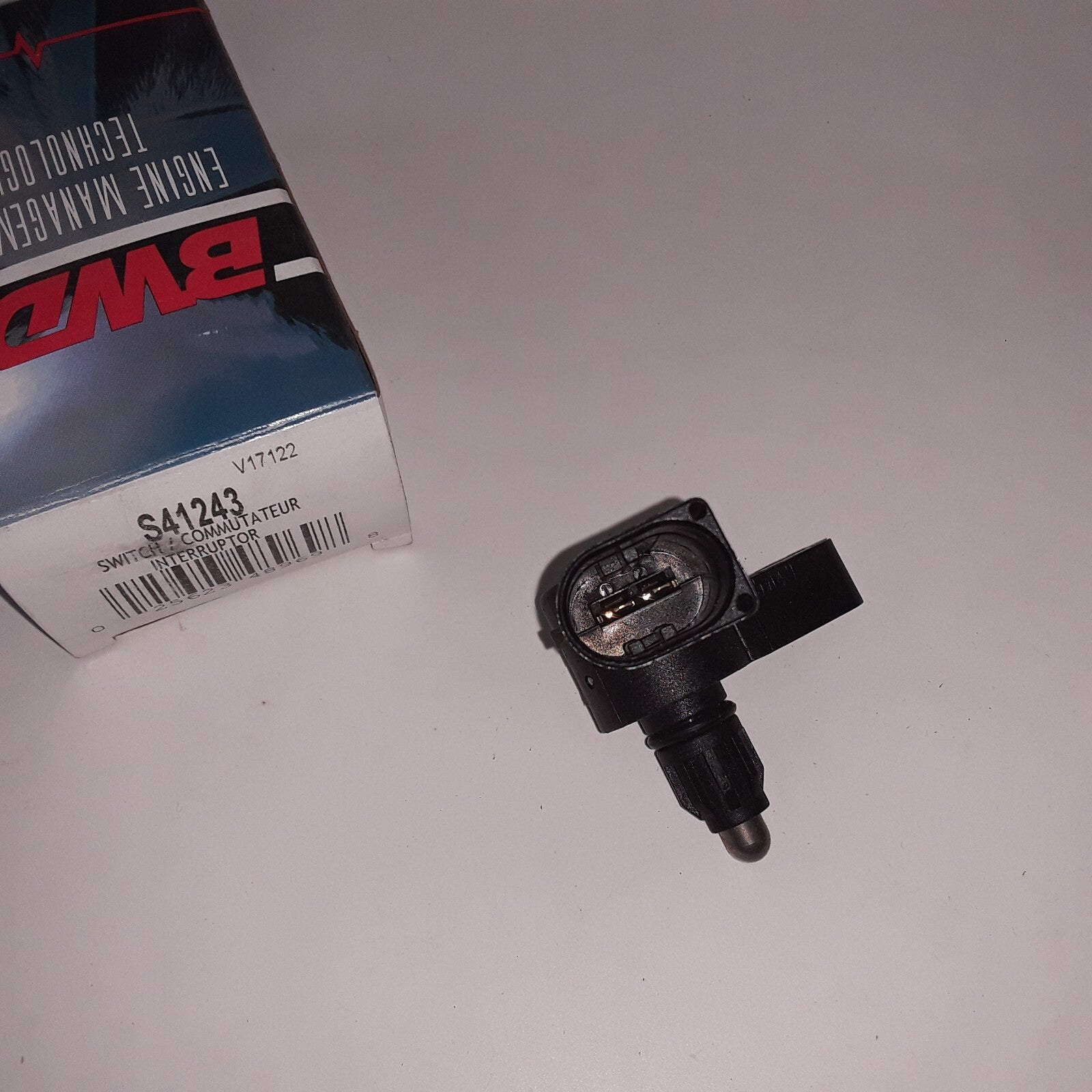 Back-Up Light Switch Fits Dodge Ram 1500 2005-2006 Jeep Liberty 2007-2009