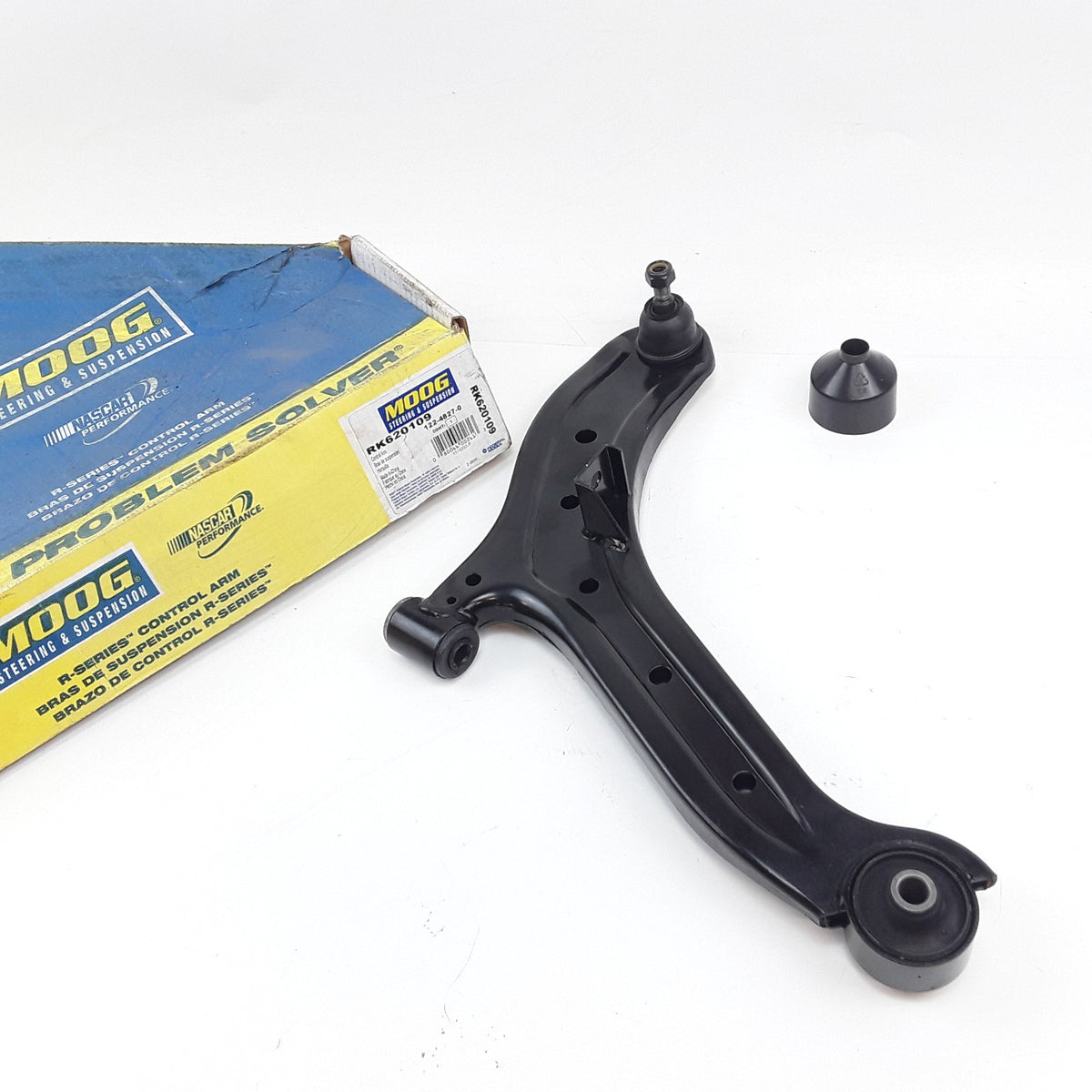 Front Right Lower Control Arm & Ball Joint Fits Hyundai Accent (2000 2001-2006)