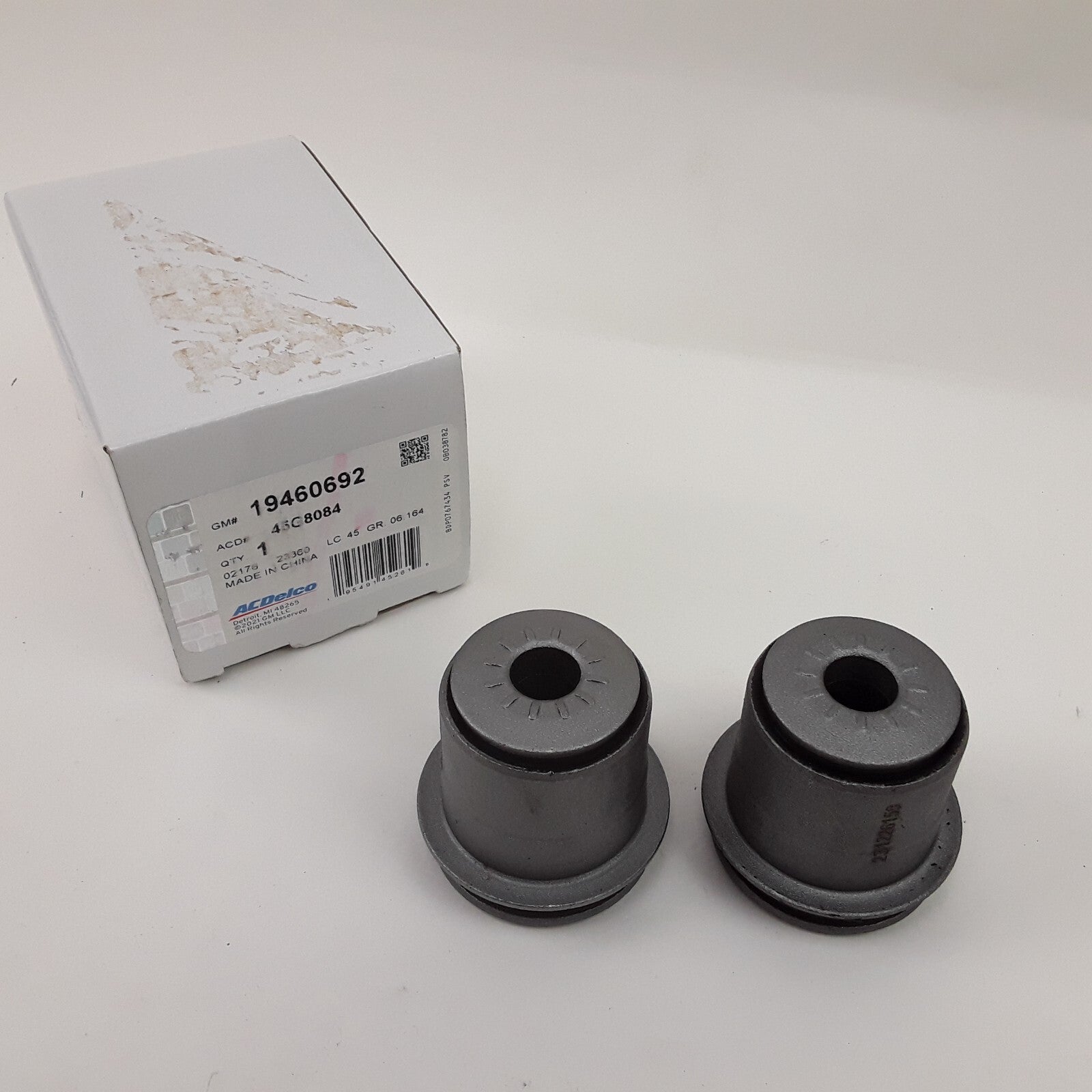 Suspension Control Arm Bushing Fits Chevrolet Silverado 2500 2000-2001 2002 2003