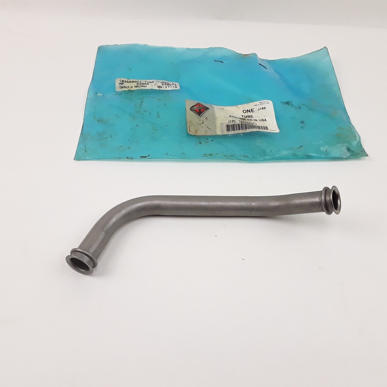 International 1825669C1 Truck Heavy Duty Turbocharger Tube Turbo Oil Drain