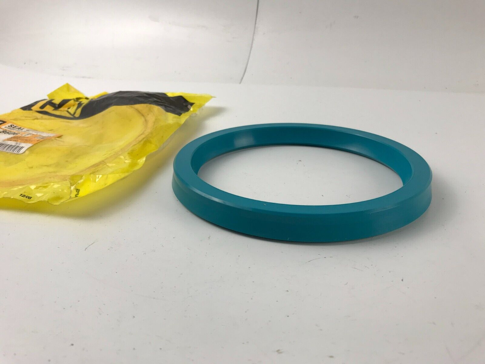 GENUINE OEM Caterpillar CAT 133-8606 SEAL FAST SHIPPING - HotCarParts