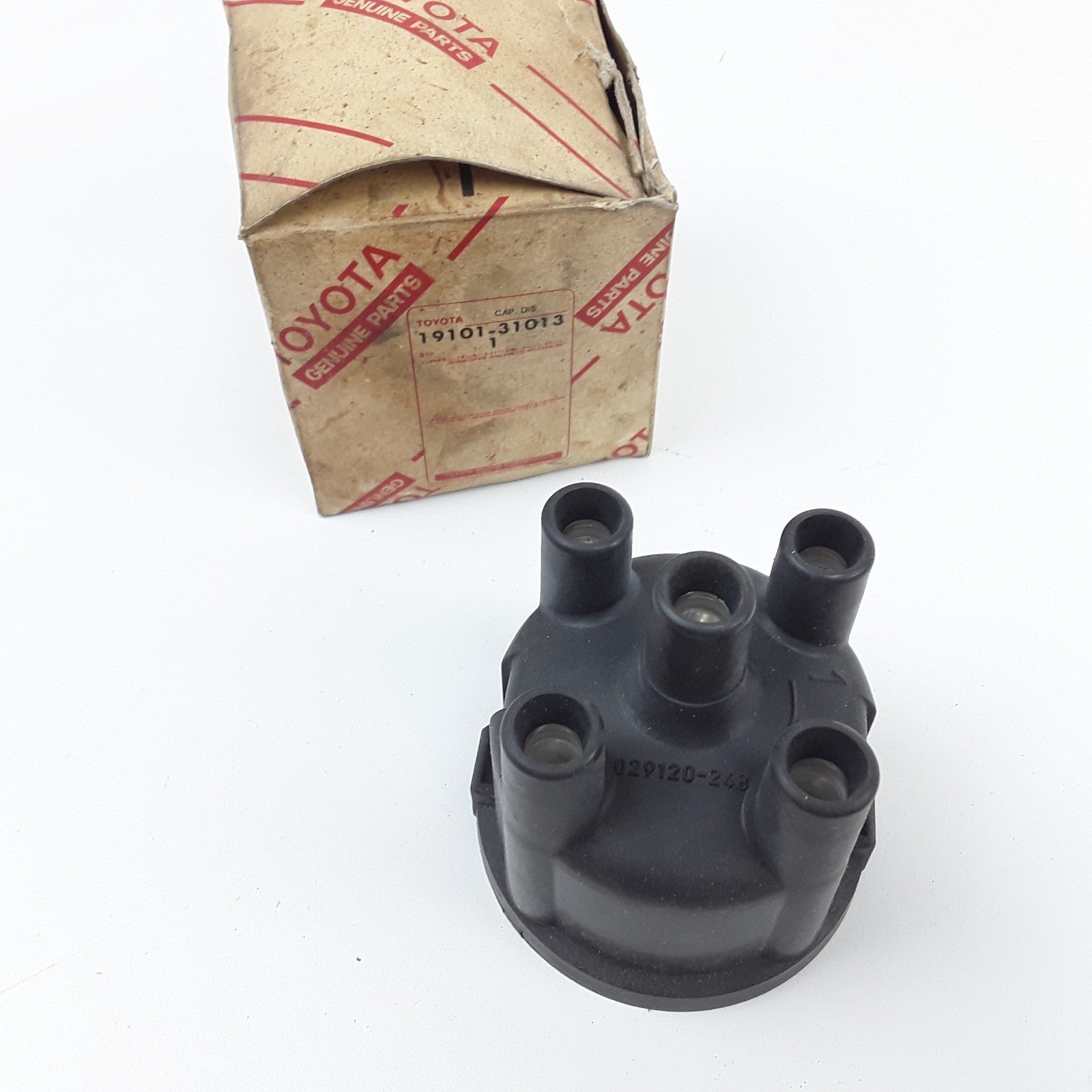Distributor Cap Fits Toyota Hi-Lux Crown Stout Celica Corolla Corona (1967-1974)