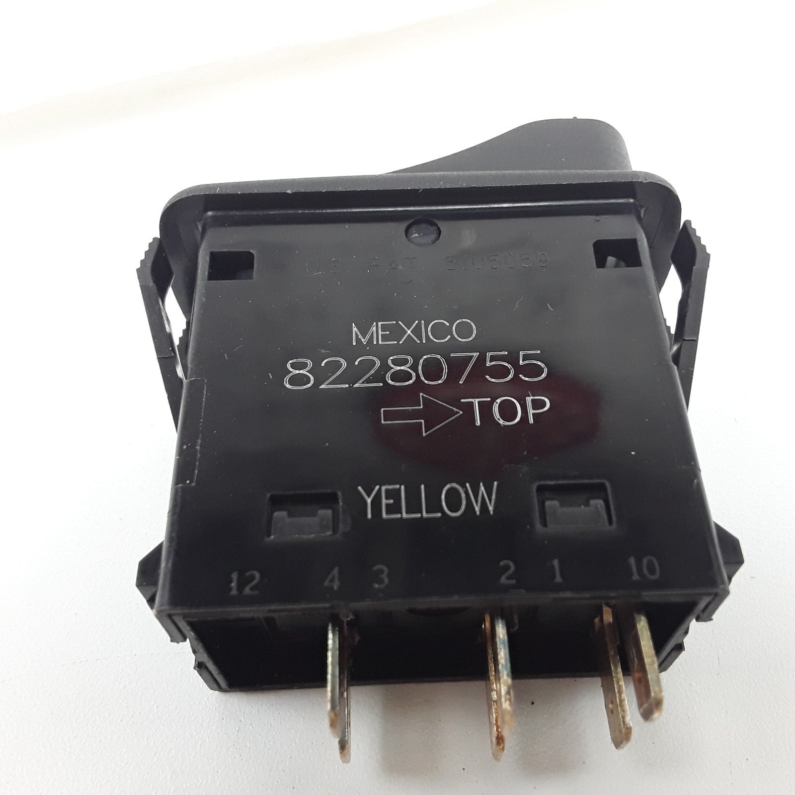 Wheel Control Switch Button 82280755 Fits 2013-2018 Mack CXU613 5th Fifth