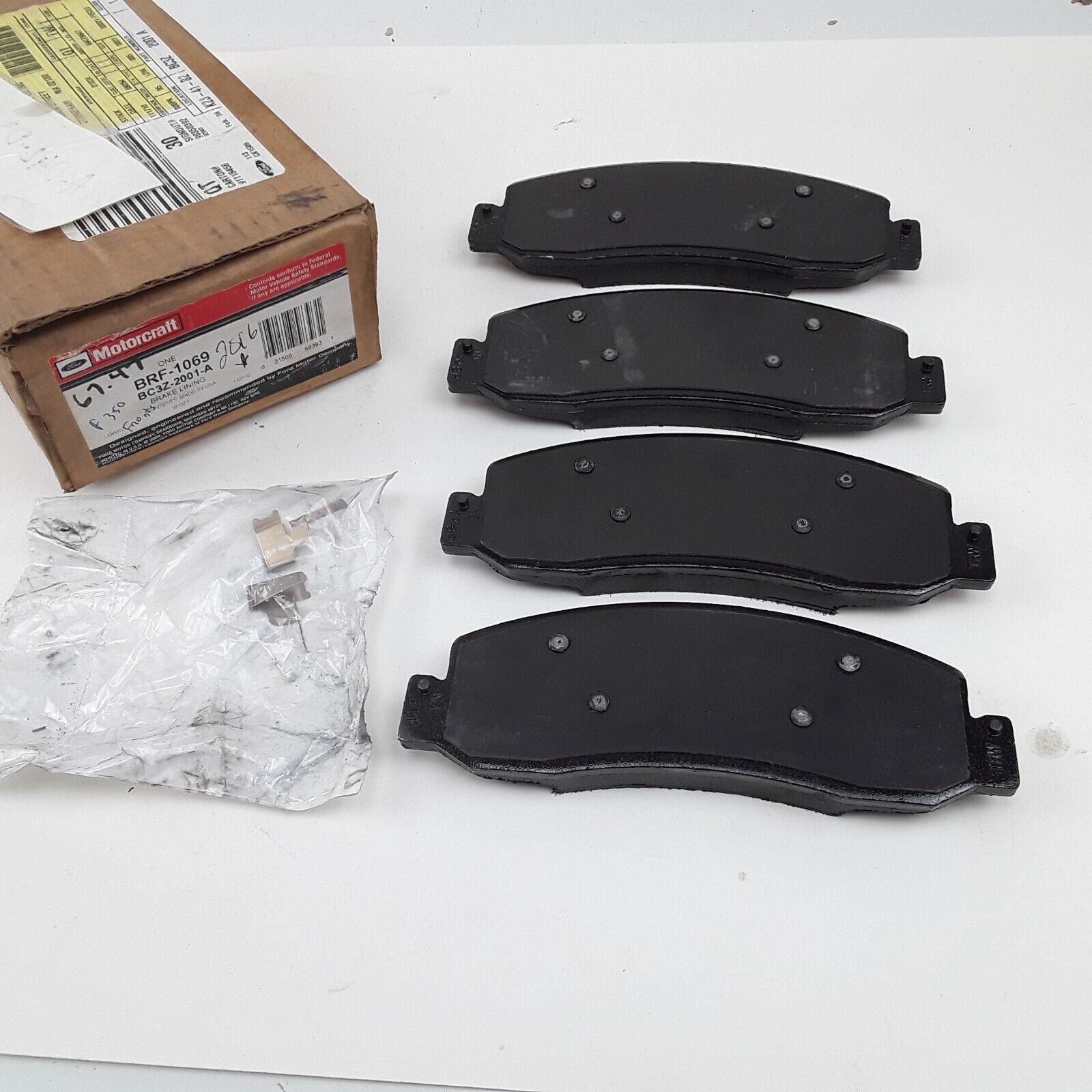 Ford BC3Z-2001-A Brake Lining Kit Pads Front F-250 & F-350 Super Duty 2011 2012