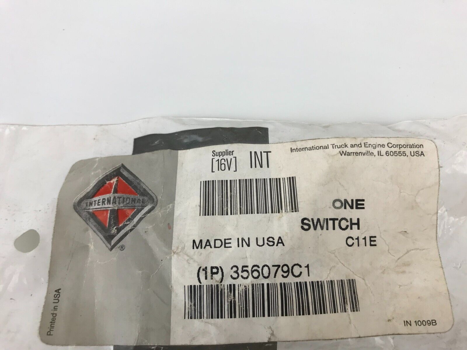 GENUINE OEM International 356079C1 Fuel Sender Oil Light Pressure Switch FAST SH - HotCarParts