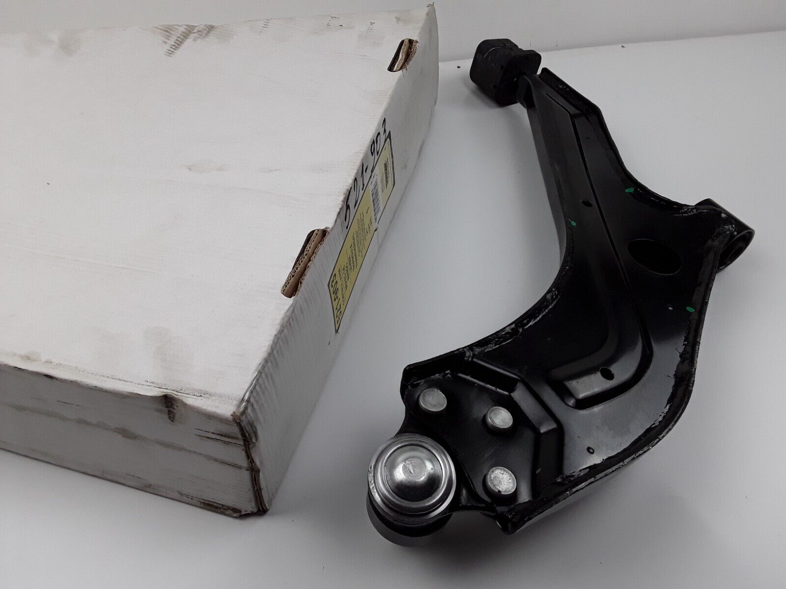 Suspension Control Arm and Ball Joint Front Left Lower For Daewoo Leganza 99-02 - HotCarParts