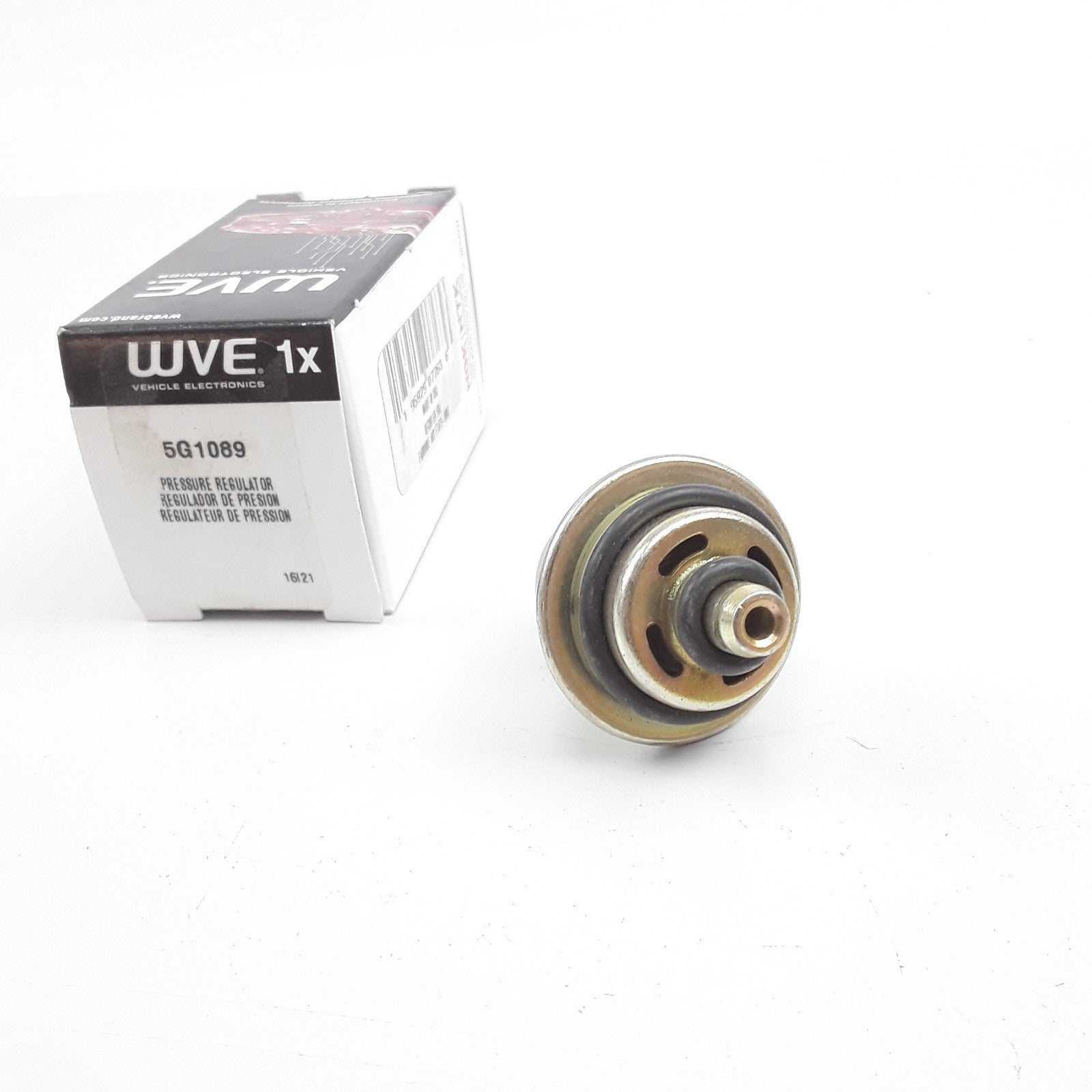 Fuel Injection Pressure Regulator For Dodge Intrepid 3.3L 1994 1995 1996 1997