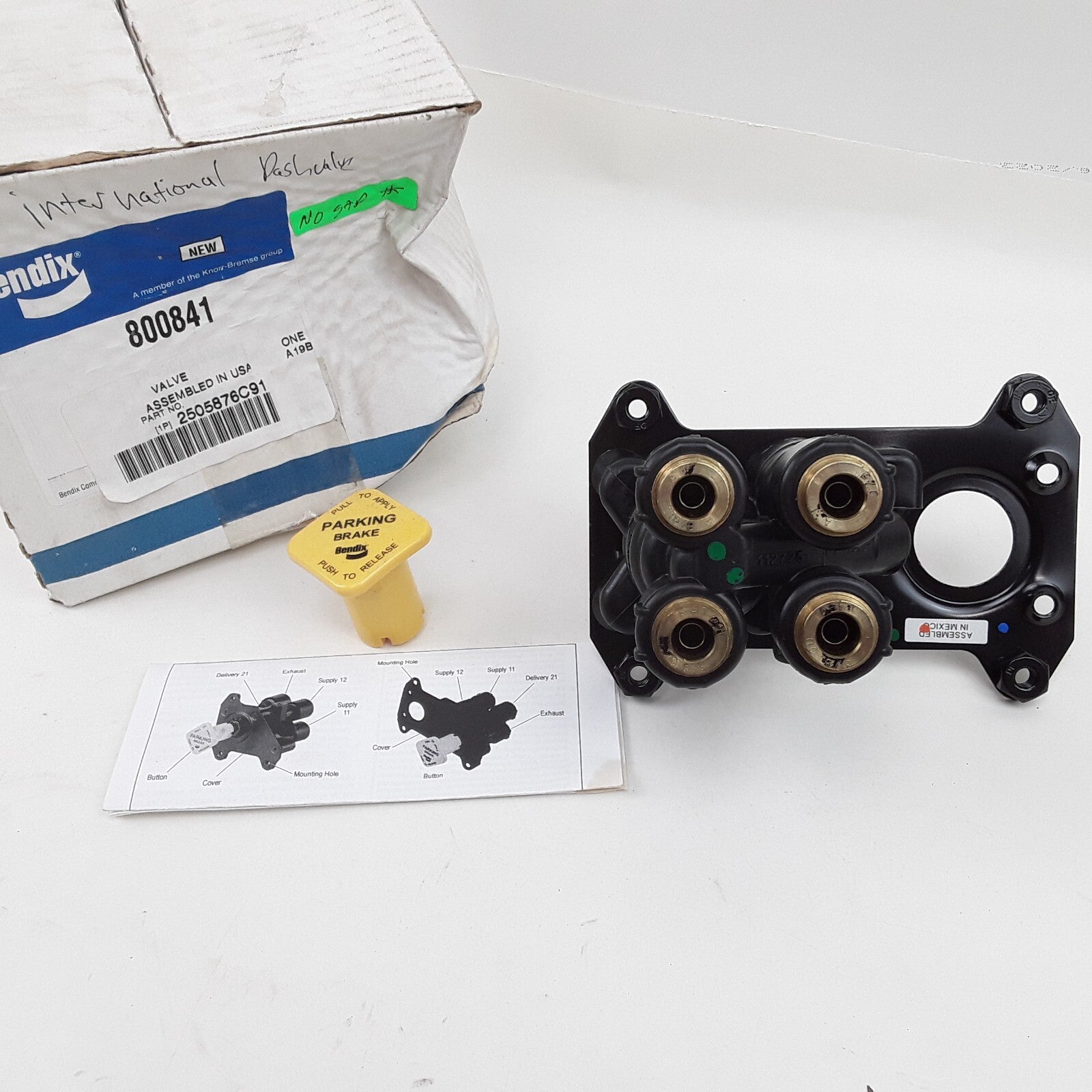 Bendix 800841 PP-DC Park Control Double Check Valve Black New Push-Pull Style