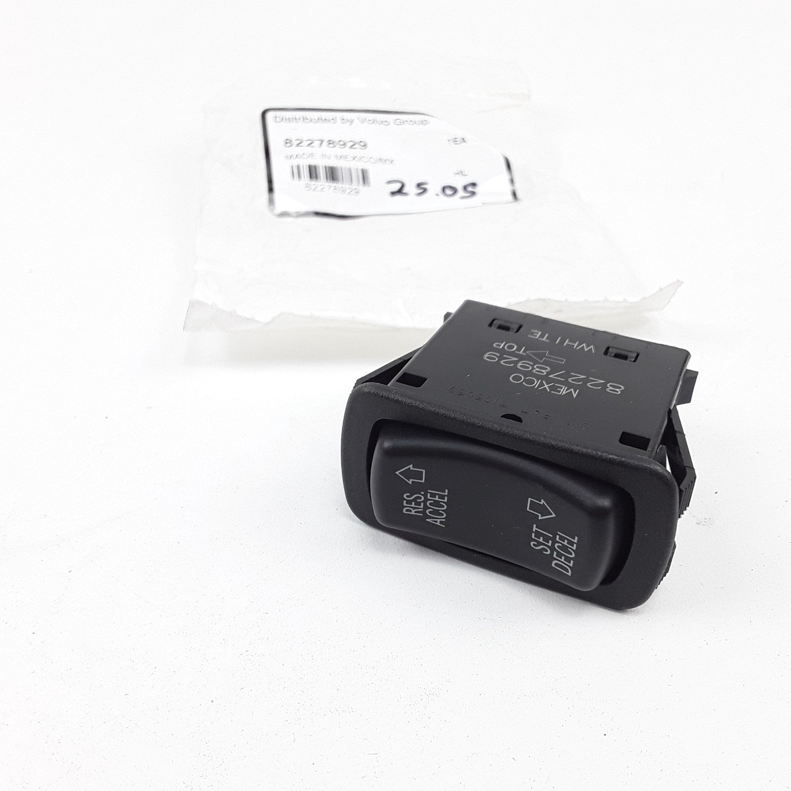 Genuine Mack 82278929 Cruise Control Switch Replaces Mack 1MR4341BM10 NEW