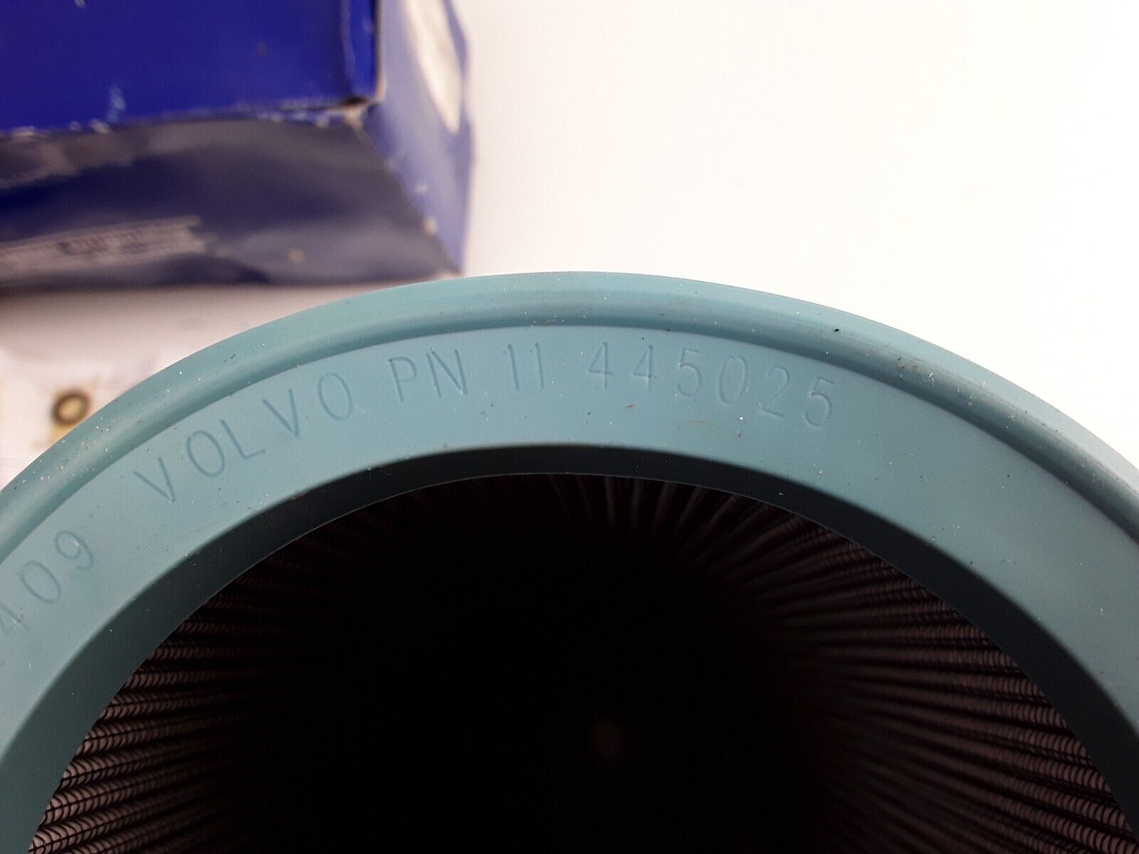 GENUINE OEM Volvo 11445025 Heavy Equipment Oil Filter Fast Free Shipping - HotCarParts