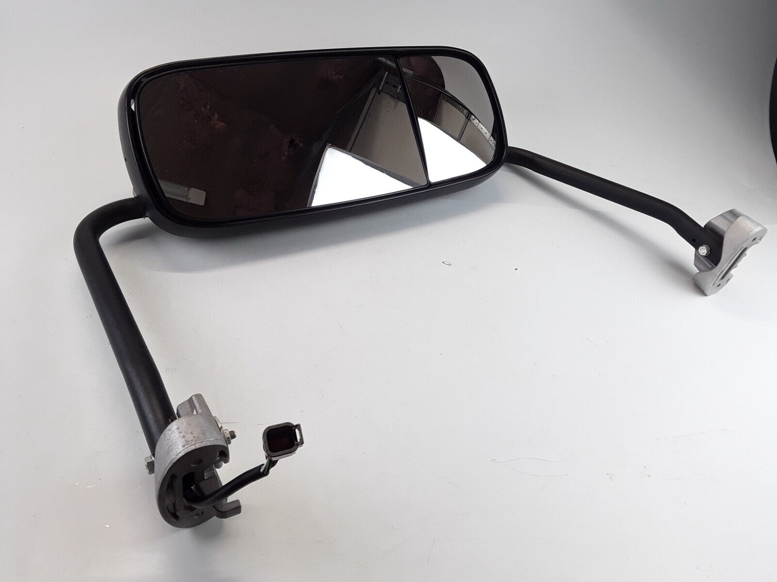 Mack Truck Right-Hand Mirror RH Heat Mot 20829174 Fits Volvo 82713423, 23942035 - HotCarParts