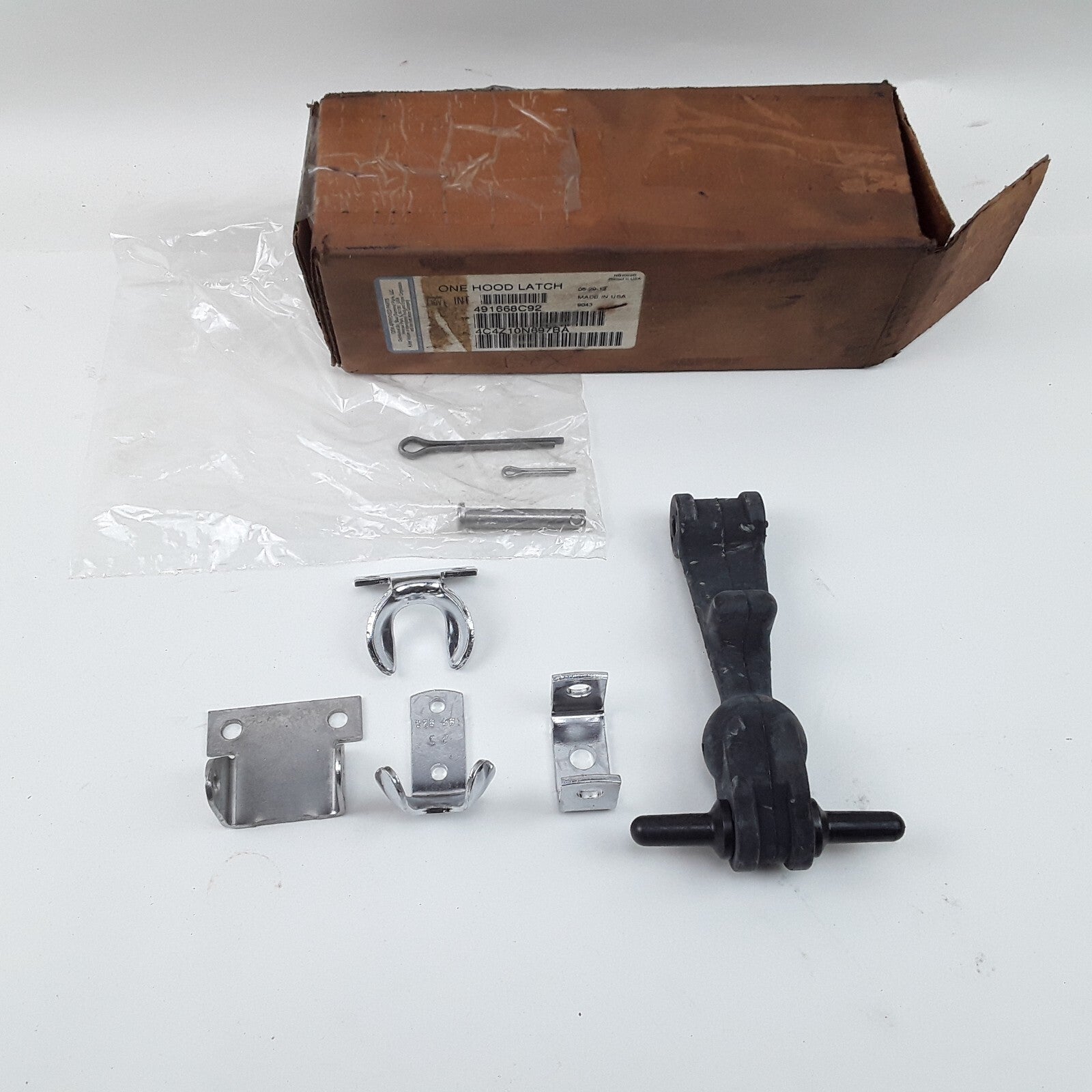 International 491668C92 One Hood Latch Kit Assembly Heavy Duty