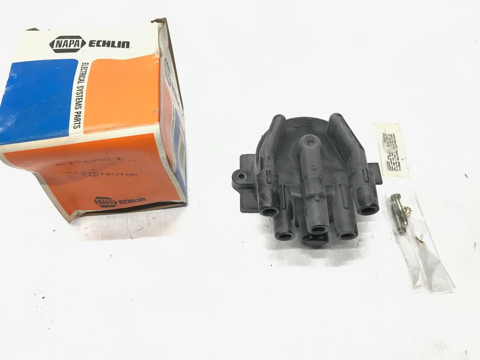 Distributor Cap GENUINE NAPA ECHLIN EP851 FAST SHIPPING - HotCarParts