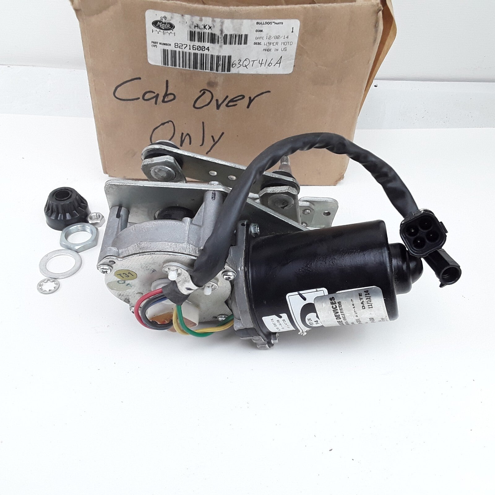 Mack 82716004 63QT416A 12 VDC Right /Left Side Windshield Wiper Motor E-008-201