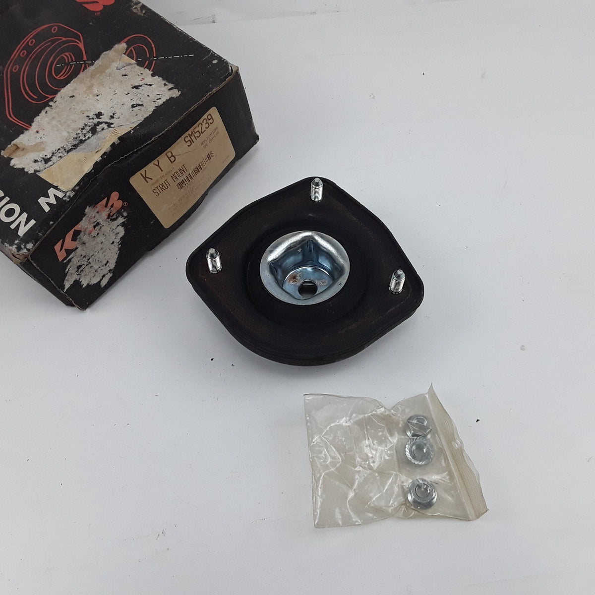 Rear Left Strut Mount Fits Kia Spectra Sportage Hyundai Tucson Elantra 1996-2010